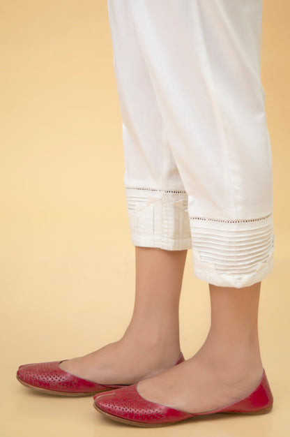 Stylized Cambric Capri Pants - White