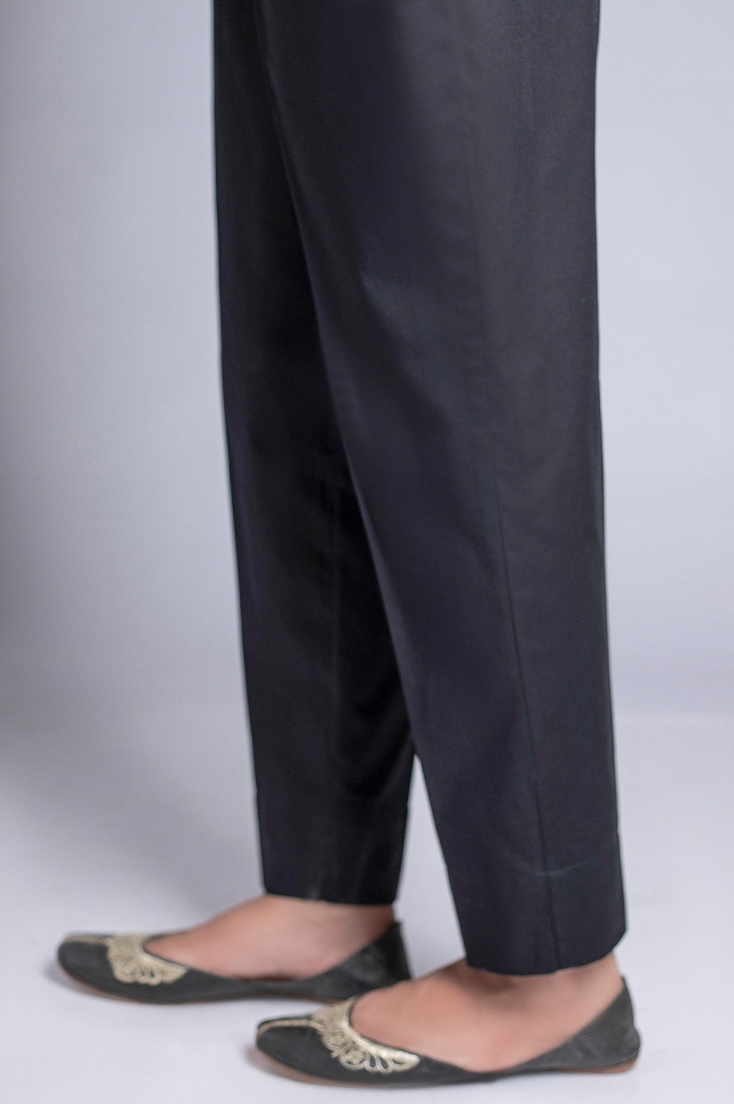 Basic Cigarette Pants - Black