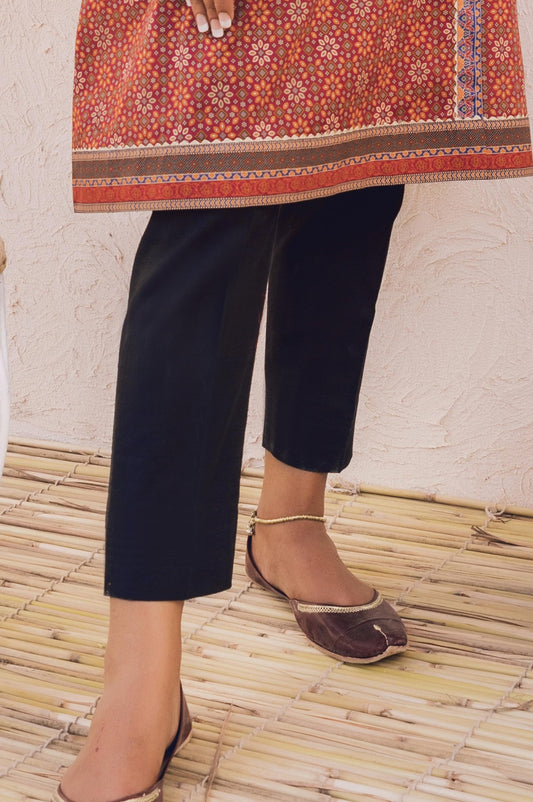 Basic Plain Cambric Cigarette Pants  - Black