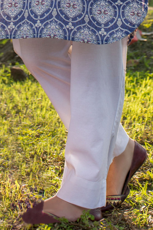 Basic Plain Cambric Cigarette Pants  - White