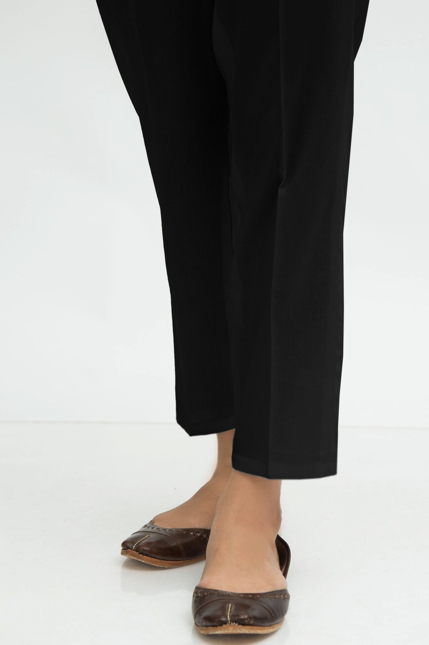 Basic Plain Cigarette Pants  - Black