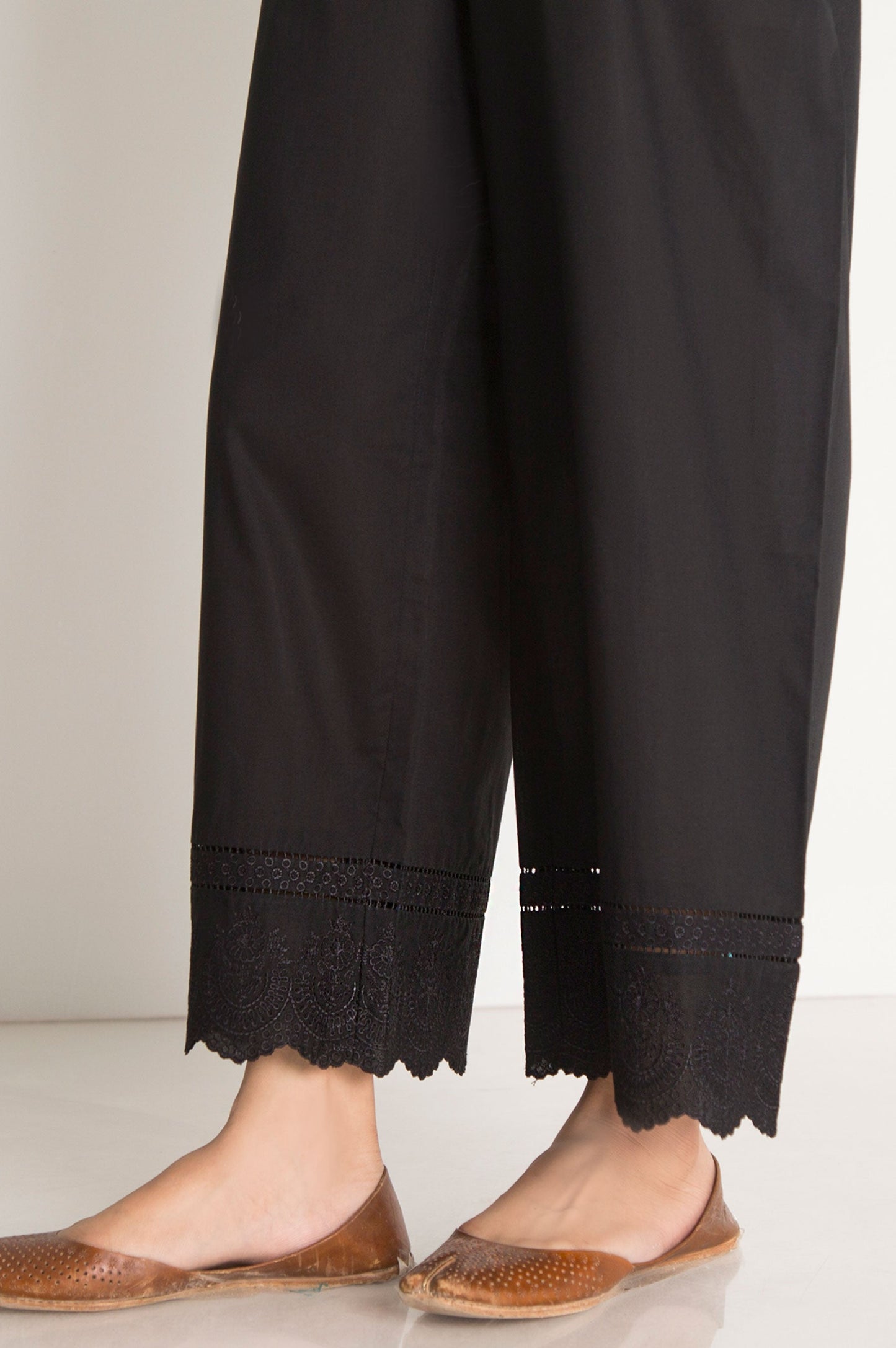 Embroidered Cambric Culotte Pant  - Black