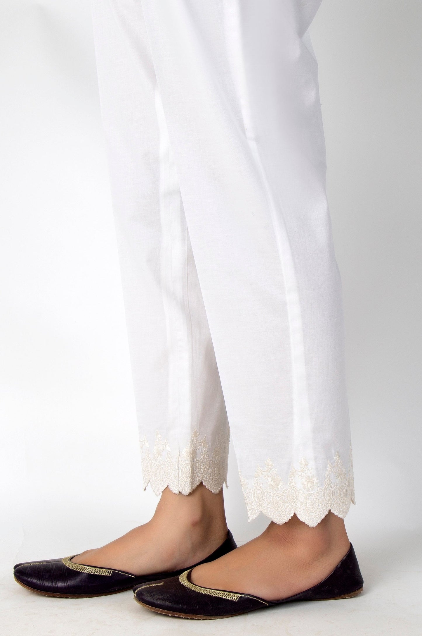 Embroidered Cambric Pants - Off White