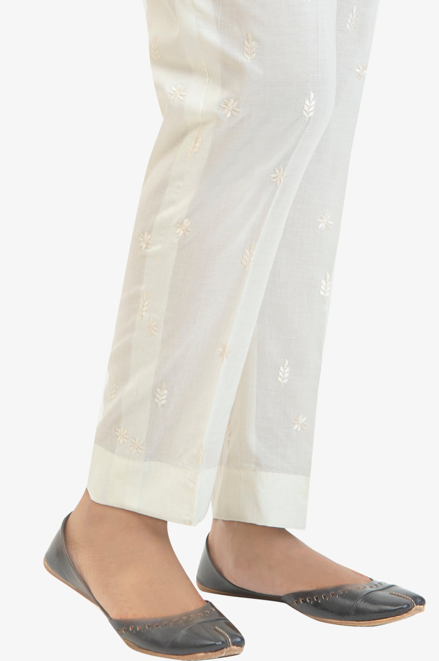 Embroidered Cambric Cigeratte Pants - Cream White