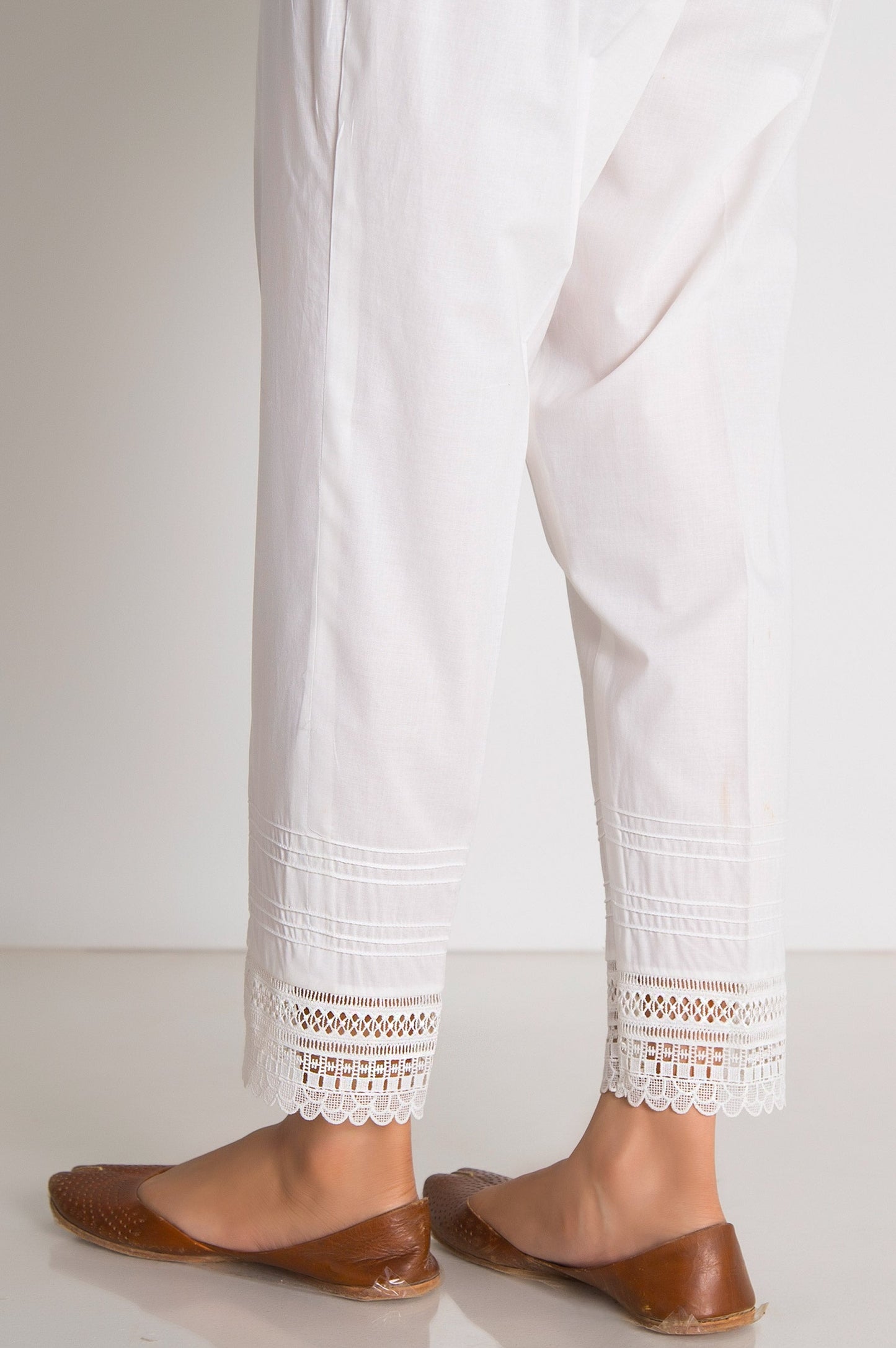 Embroidered cigarette Pants  - White