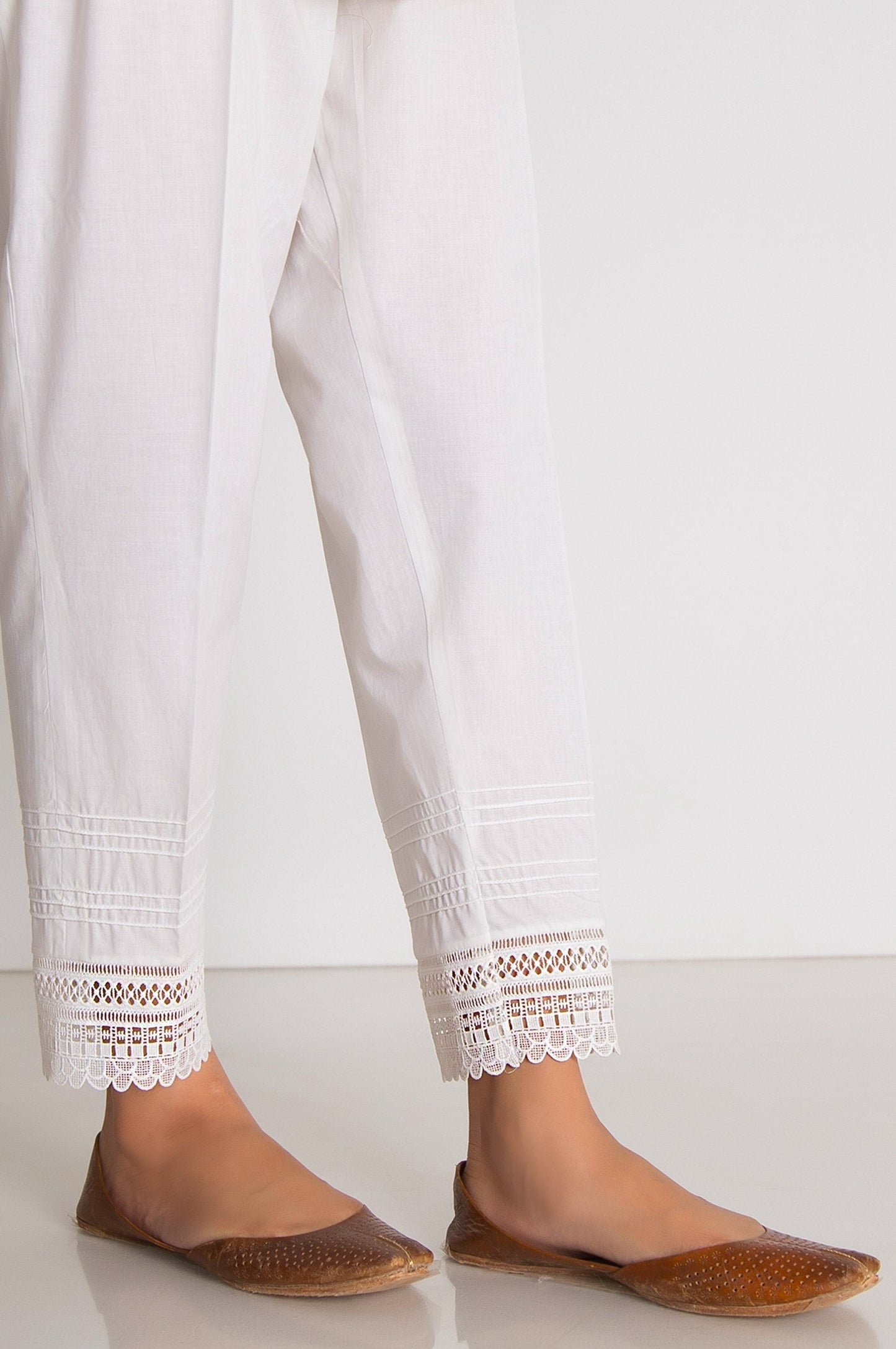 Embroidered cigarette Pants  - White
