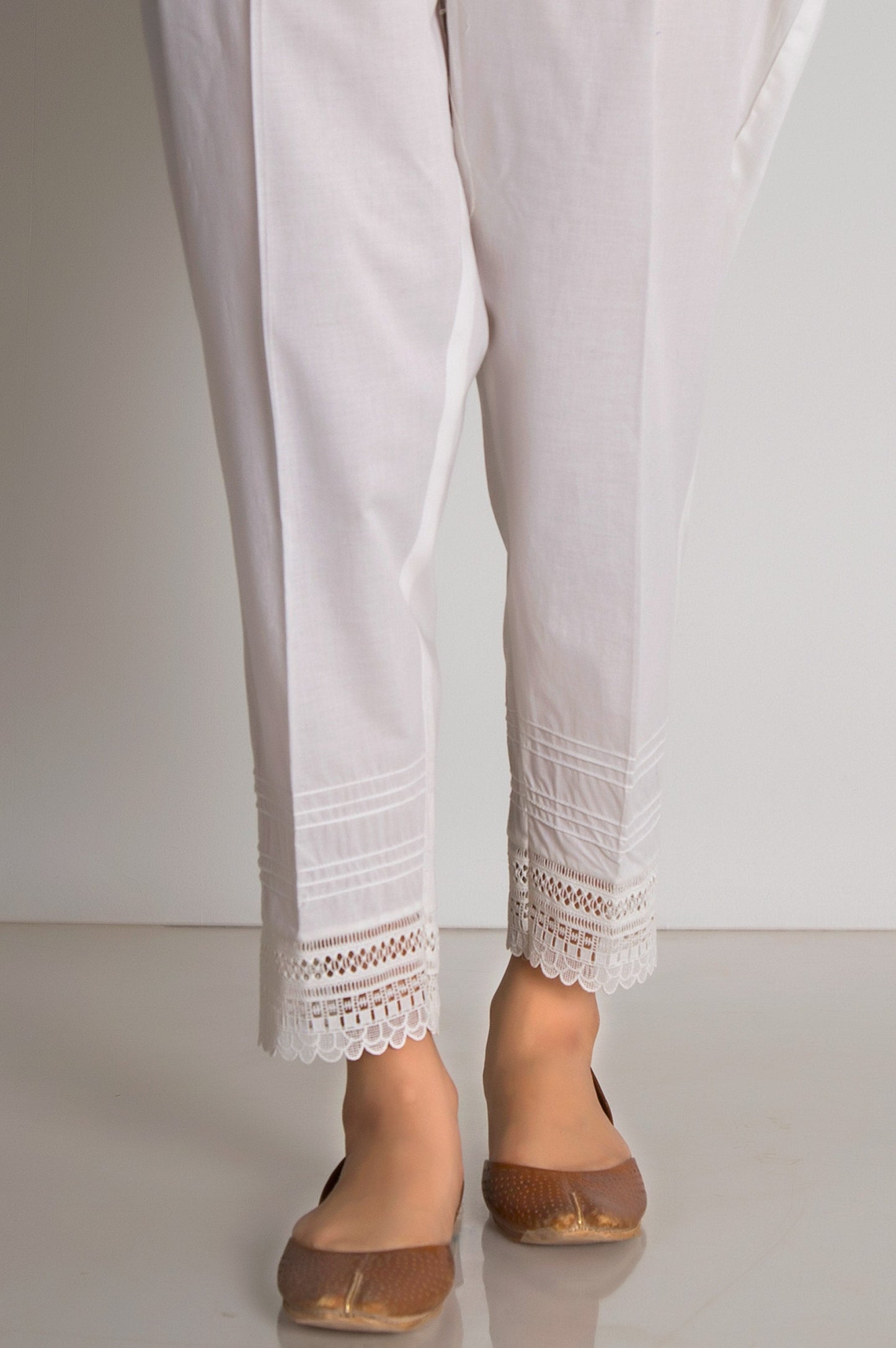 Embroidered cigarette Pants  - White