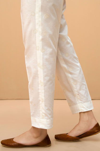 Embroidered cigarette Pants  - White