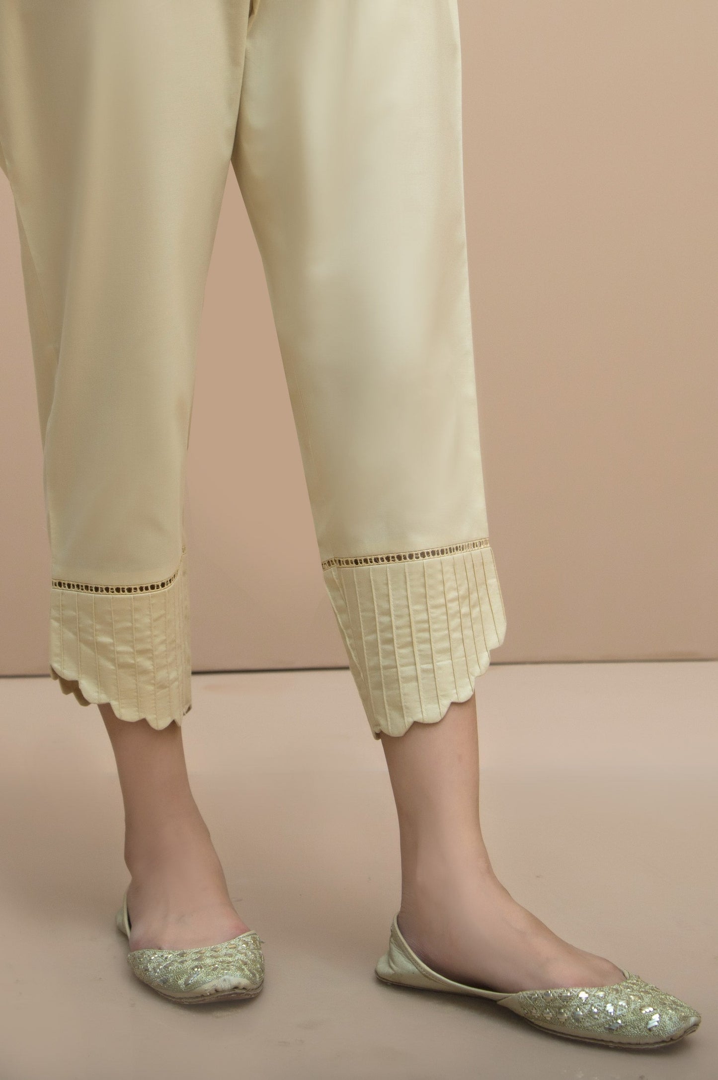 Embellished cigarette Pants  - Beige
