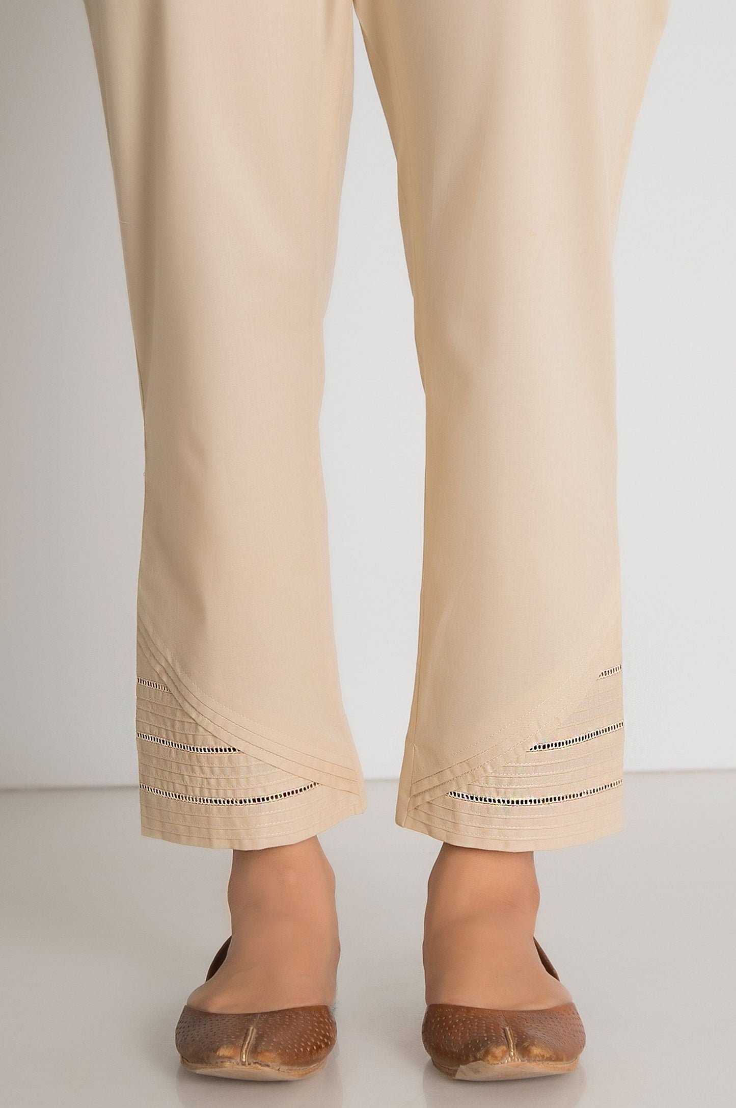 Embellished Cigrette Pant - Beige