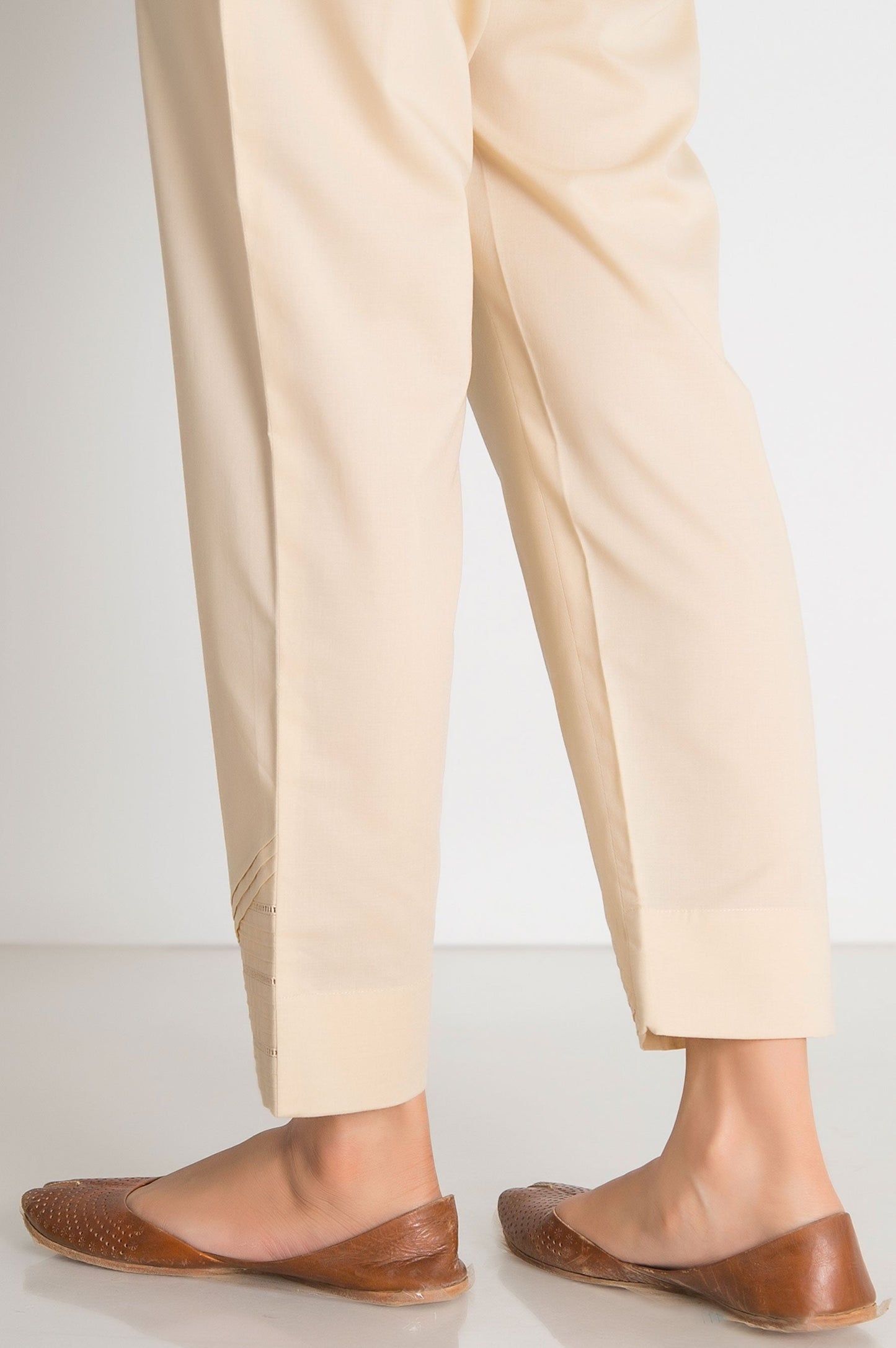 Embellished Cigrette Pant - Beige