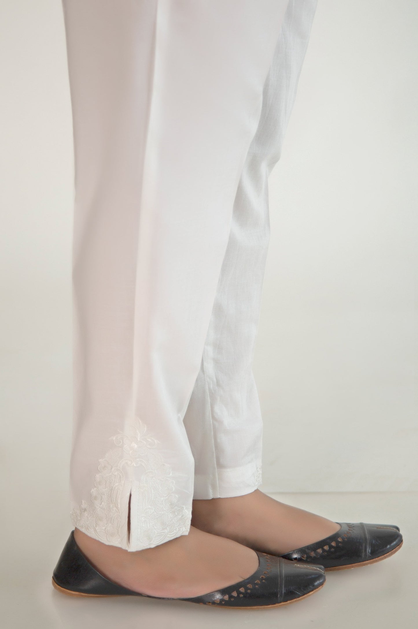 Embroidered Cambric Cigarette Pants