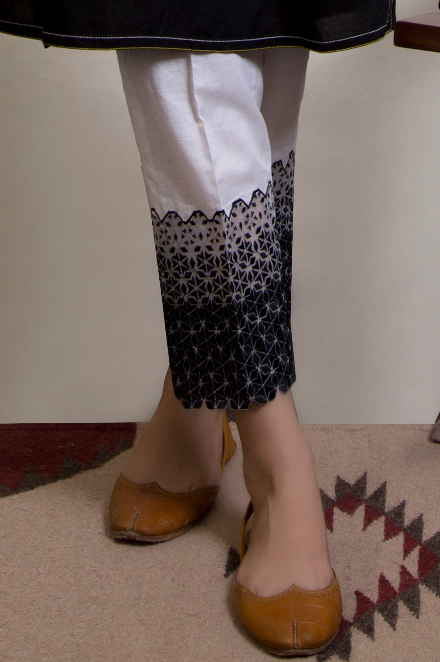 Embroidered Cambric Pants - Off White