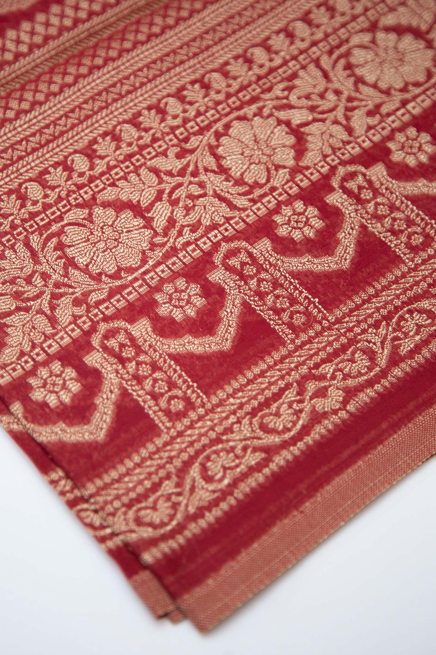 Printed Jacquard Dupatta - Aubum