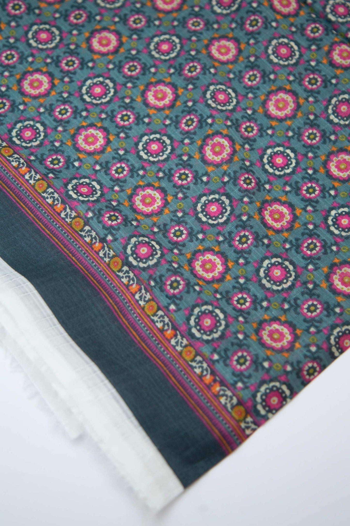 Printed Jacquard Dupatta - Grape