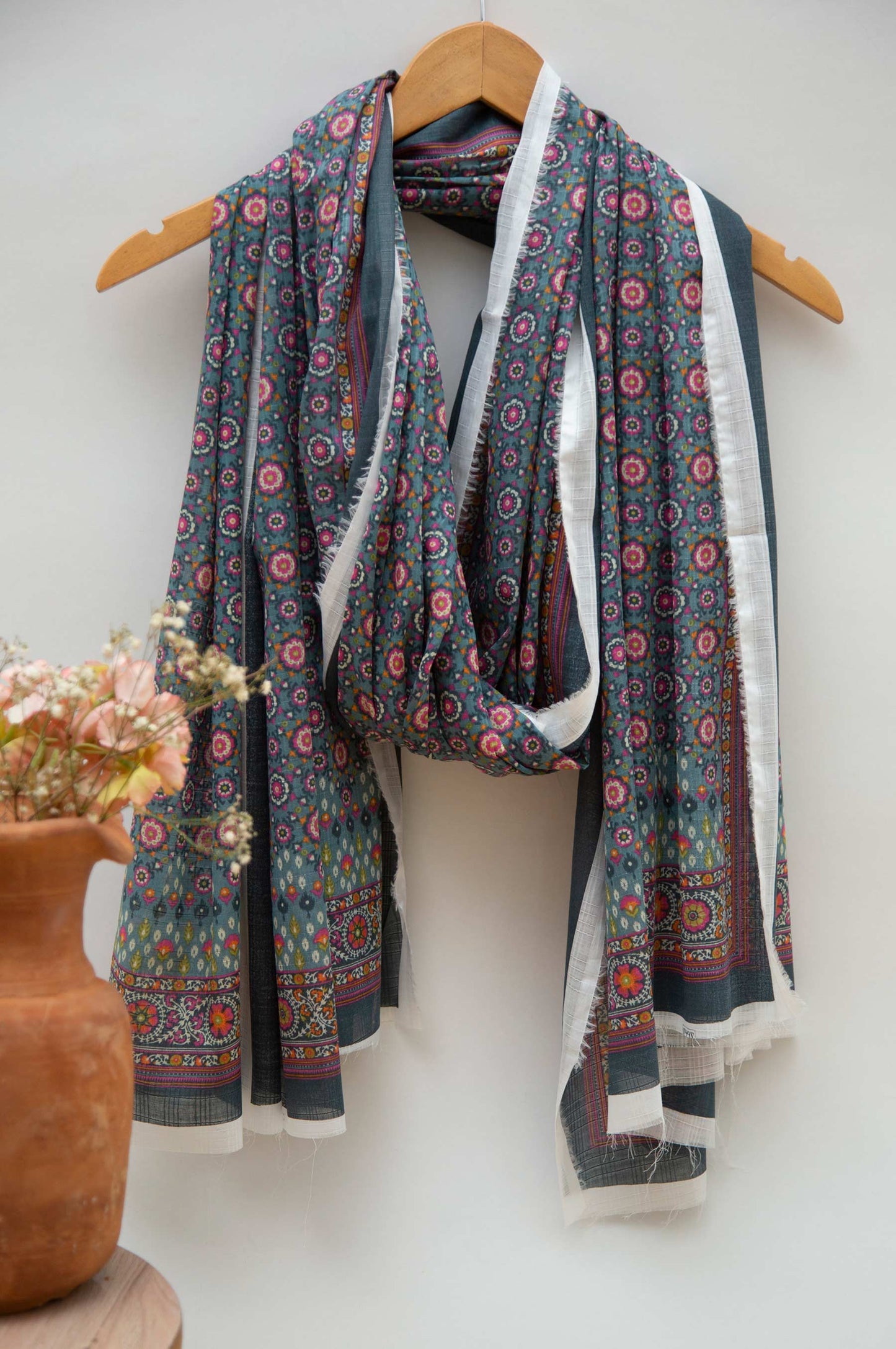 Printed Jacquard Dupatta - Grape