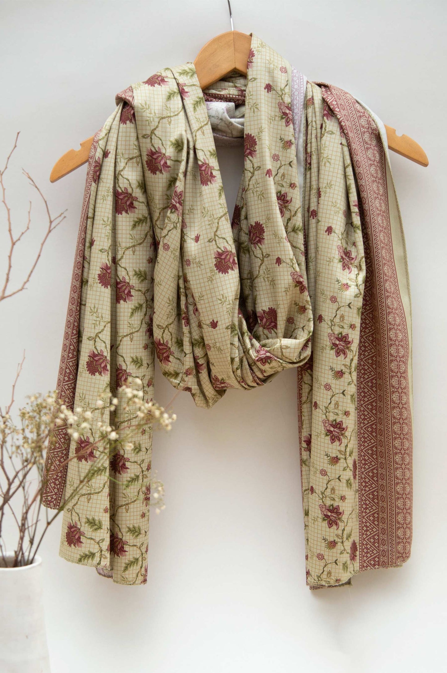 Printed Doria Linen Viscose Dupatta - Off White