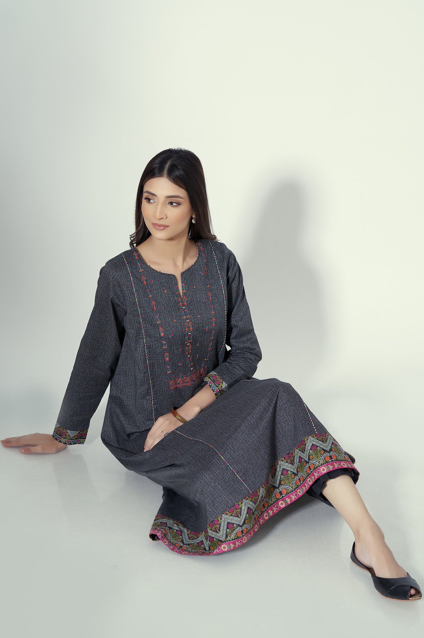 Unstitched 1 Piece Printed Lawn Shirt