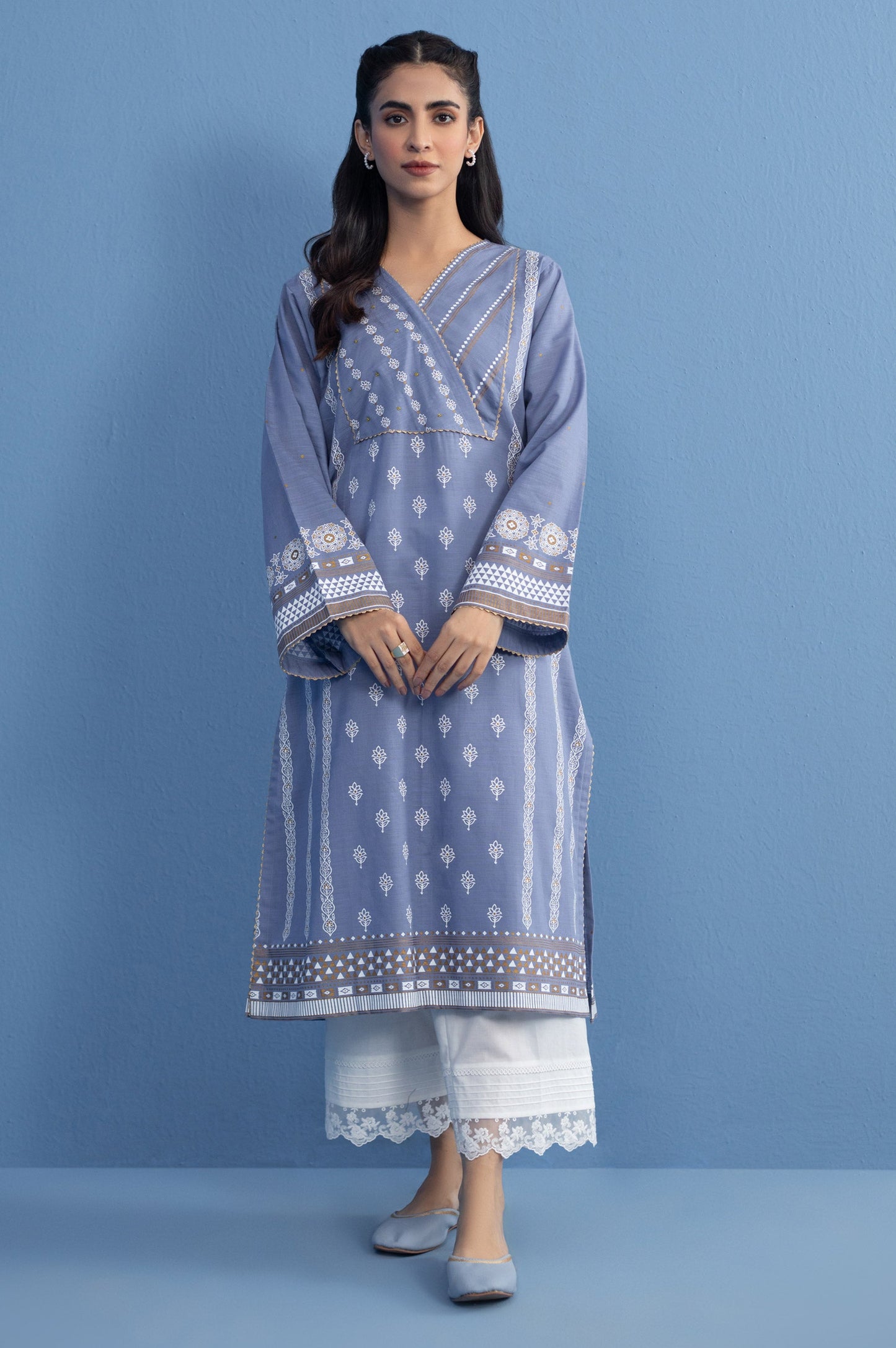 Unstitched 1 Piece Printed Khaddar Shirt
