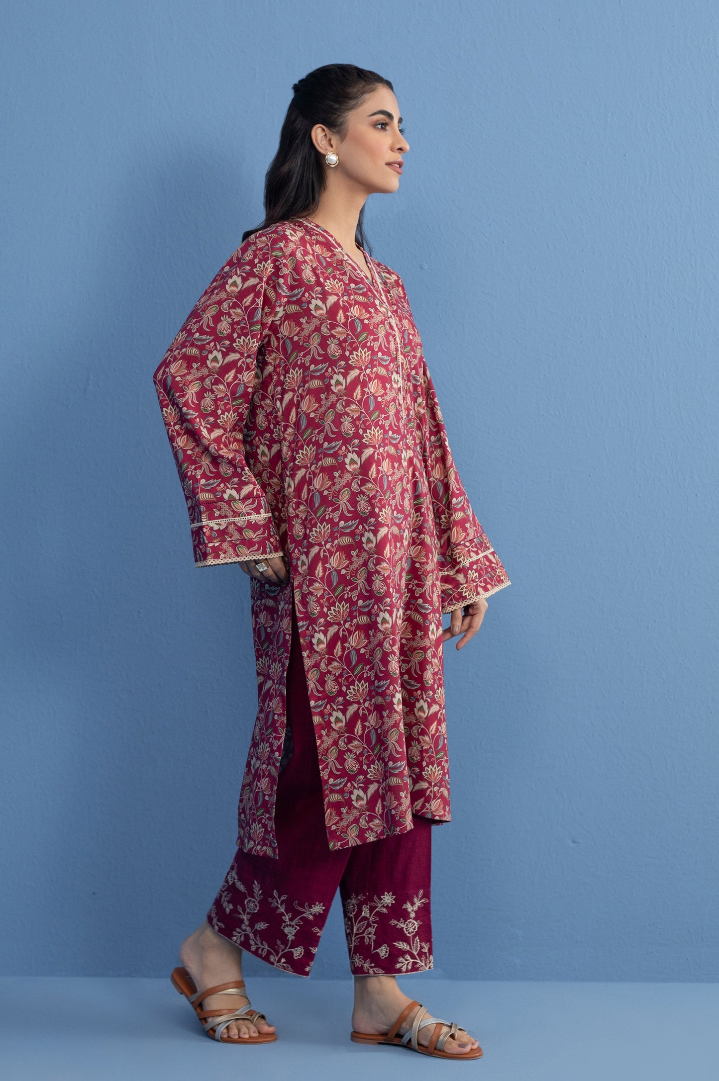 Unstitched 2 Piece Printed Khaddar Suit