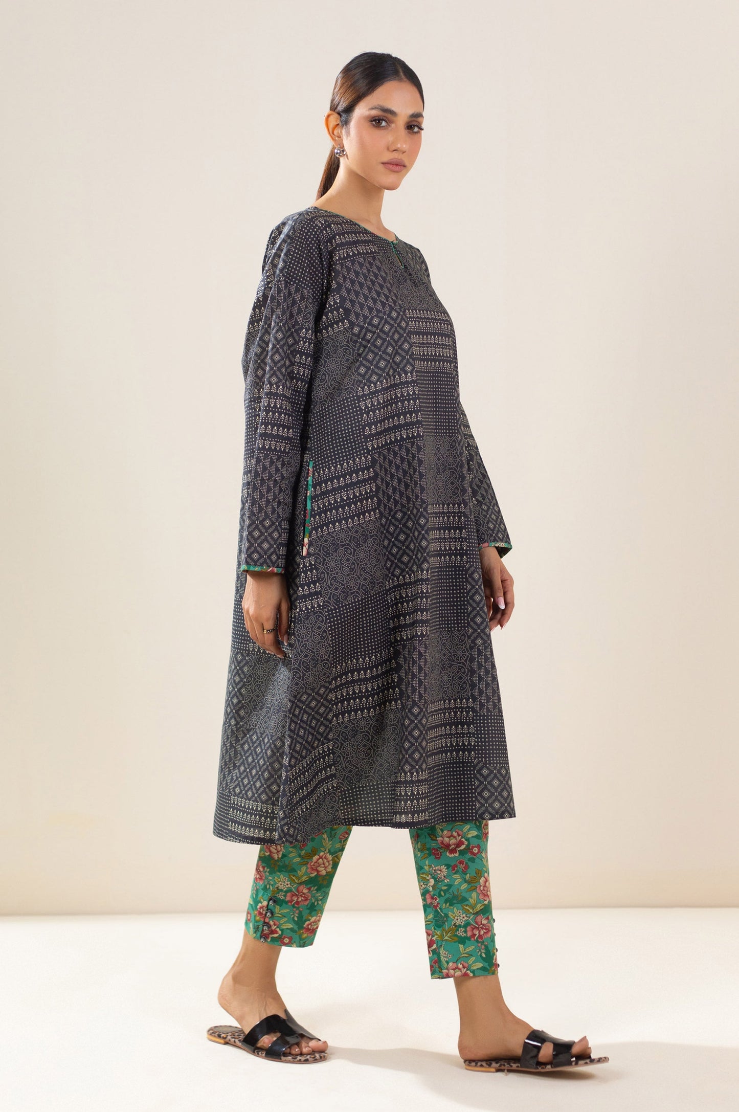 Unstitched 2 Piece Printed Lawn Suit