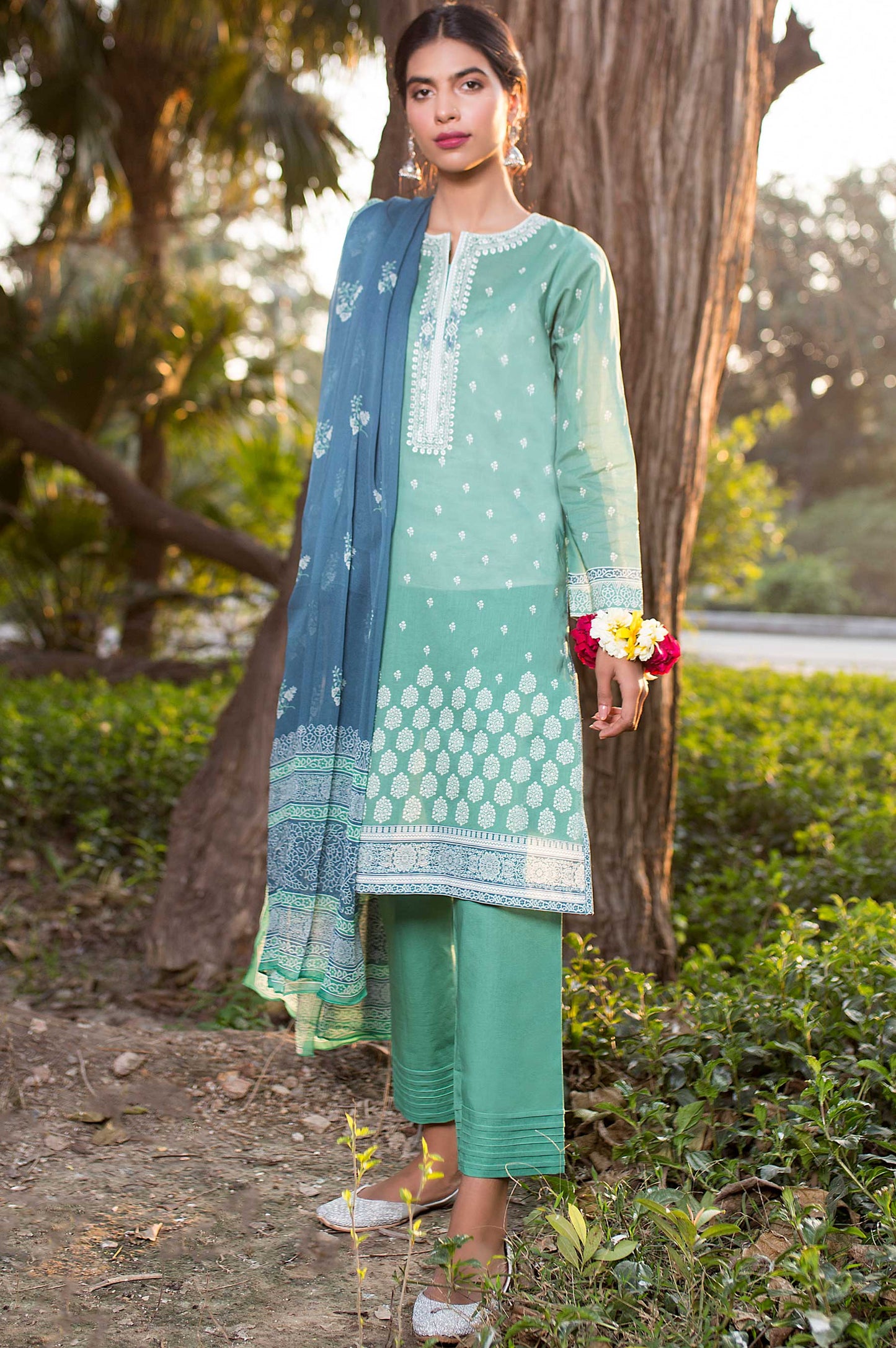 Unstitched 3 Piece Embroidered Lawn Suit