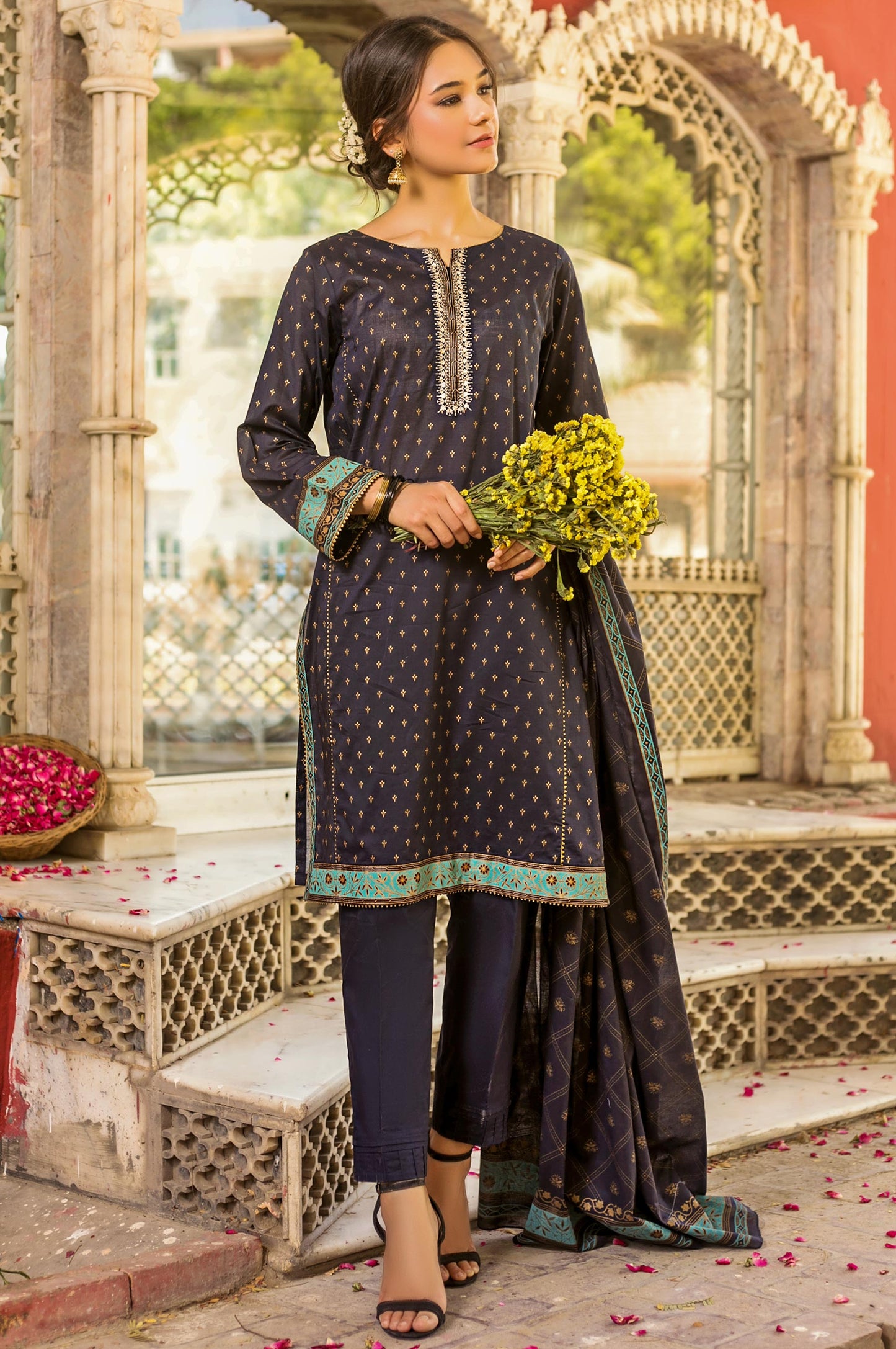 Unstitched 3 Piece Embroidered Gold Paste Lawn Suit