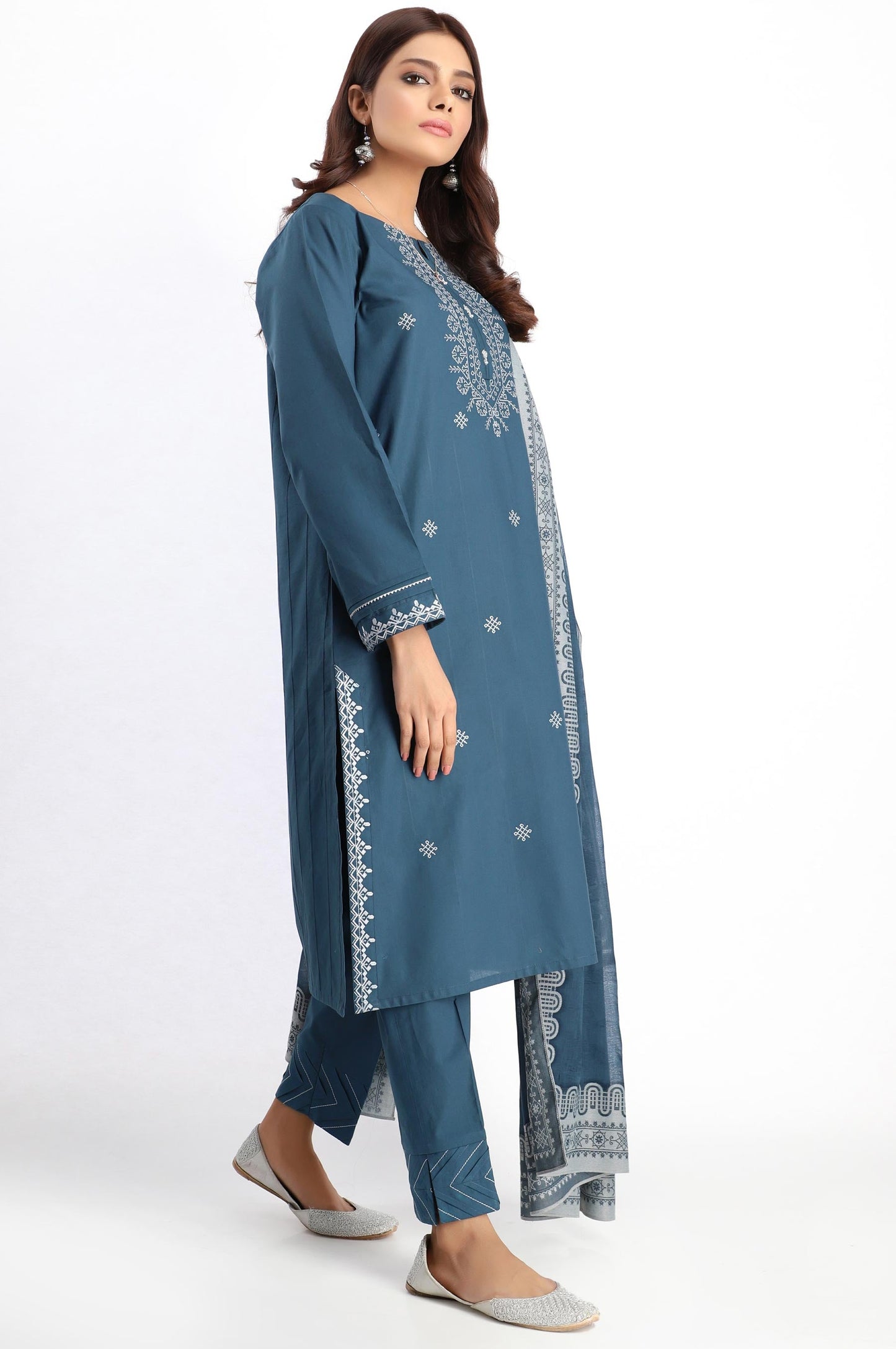 Unstitched 3 Piece Embroidered Jacquard Suit