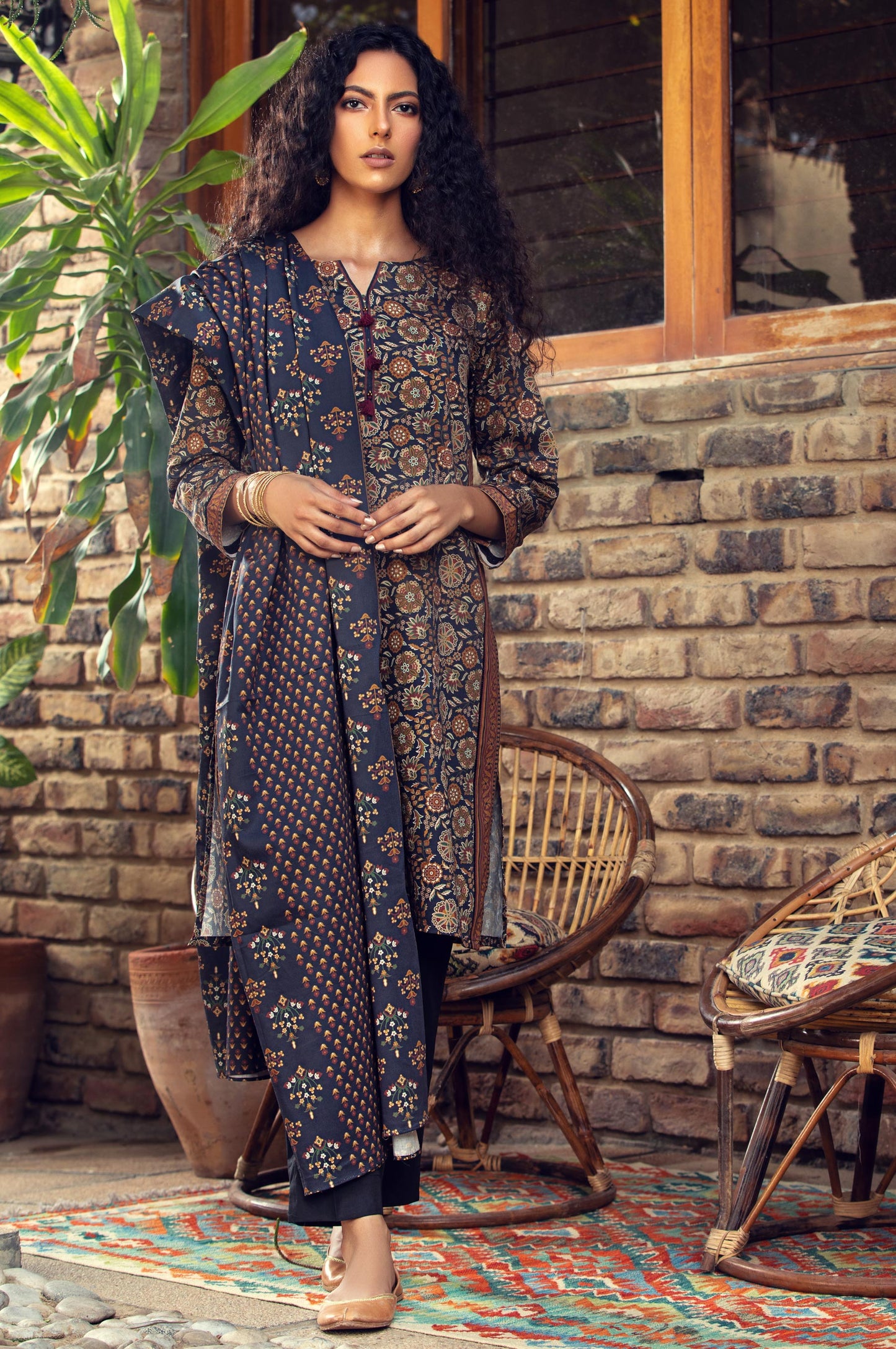 Unstitched 3 Piece Digital Printed Cottel Suit