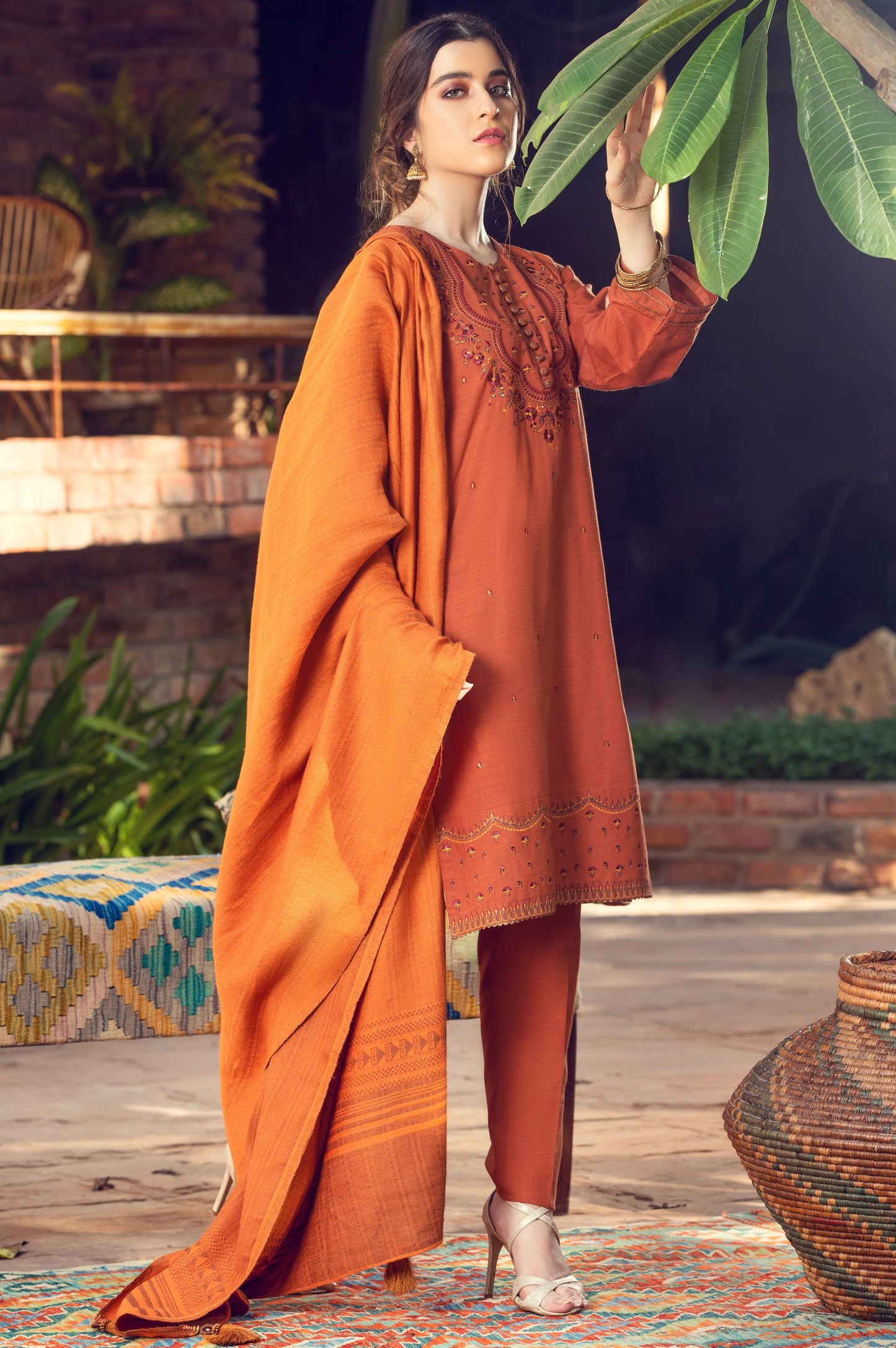 Unstitched 3 Piece Embroidered Khaddar Suit