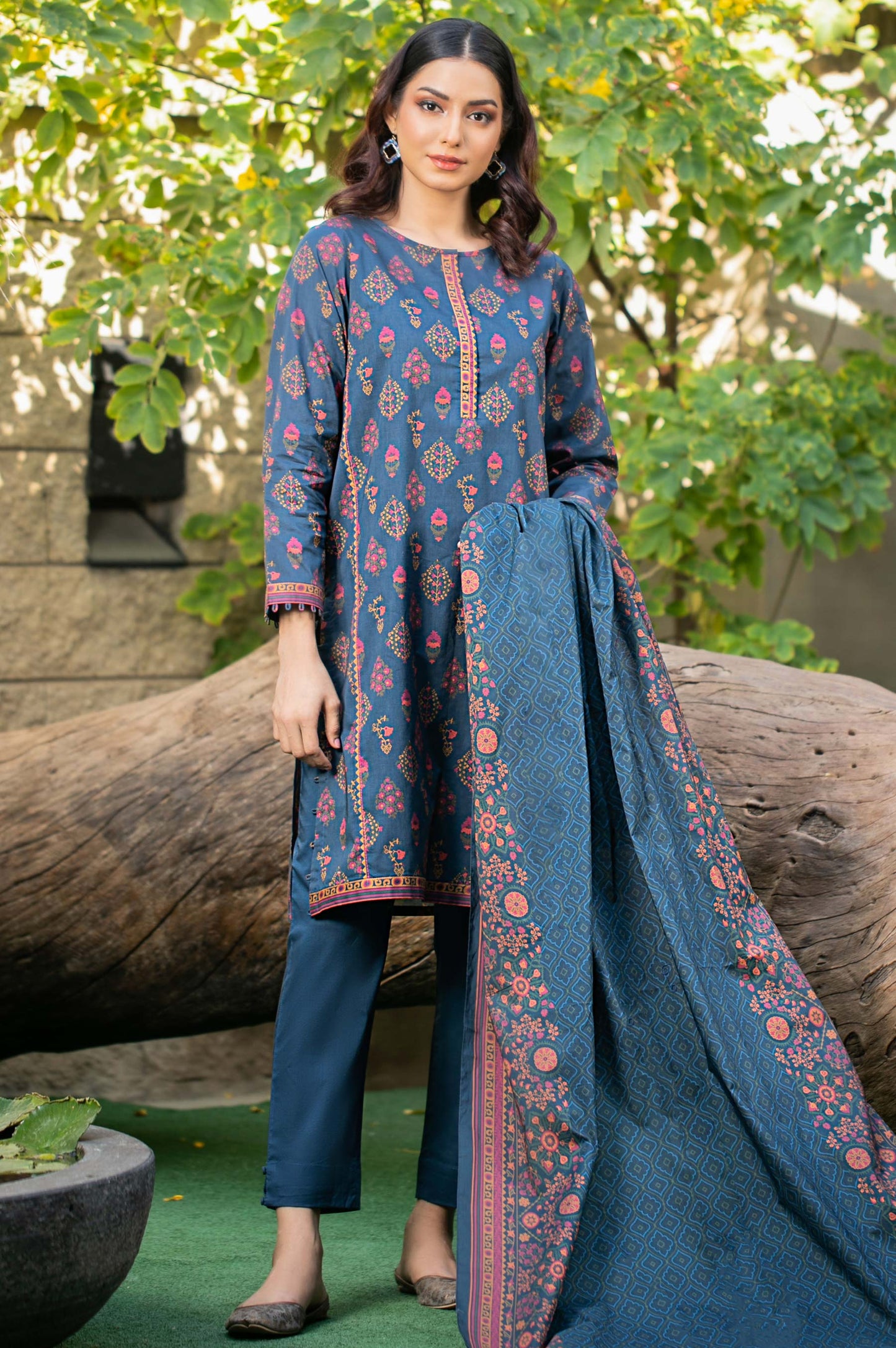 Stitched 3 Piece Printed Cambric Suit