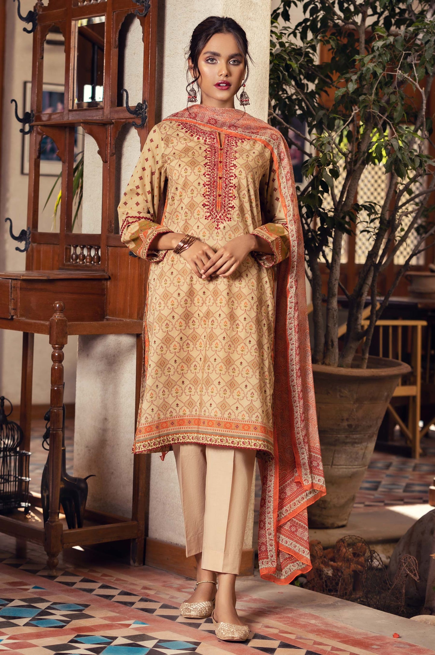 Unstitched 3 Piece Embroidered Lawn Suit with Chiffon Dupatta