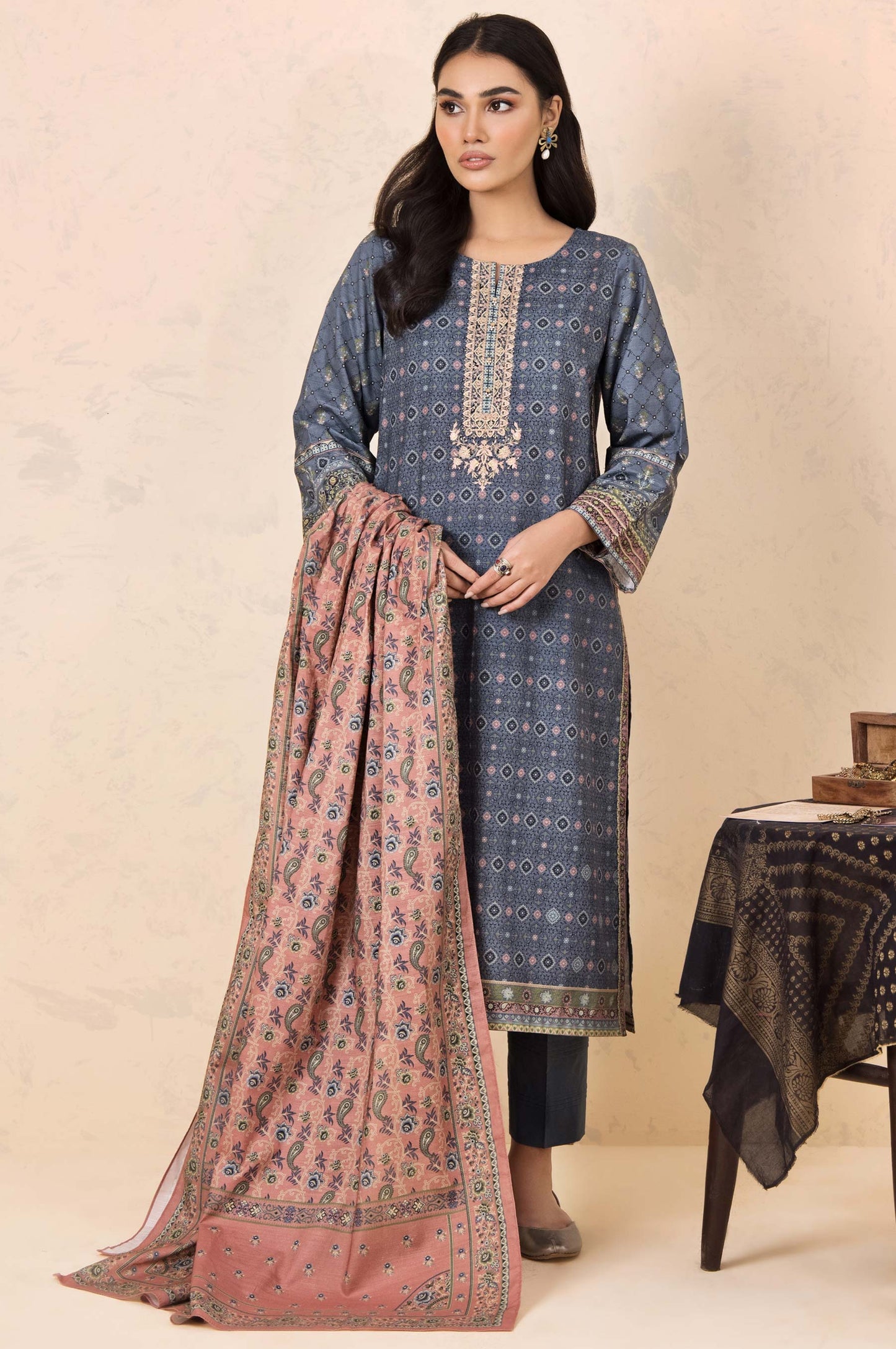 Unstitched 3 Piece Embroidered Khaddar Suit