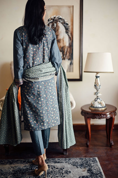 Stitched 3 Piece  Printed Khaddar Suit