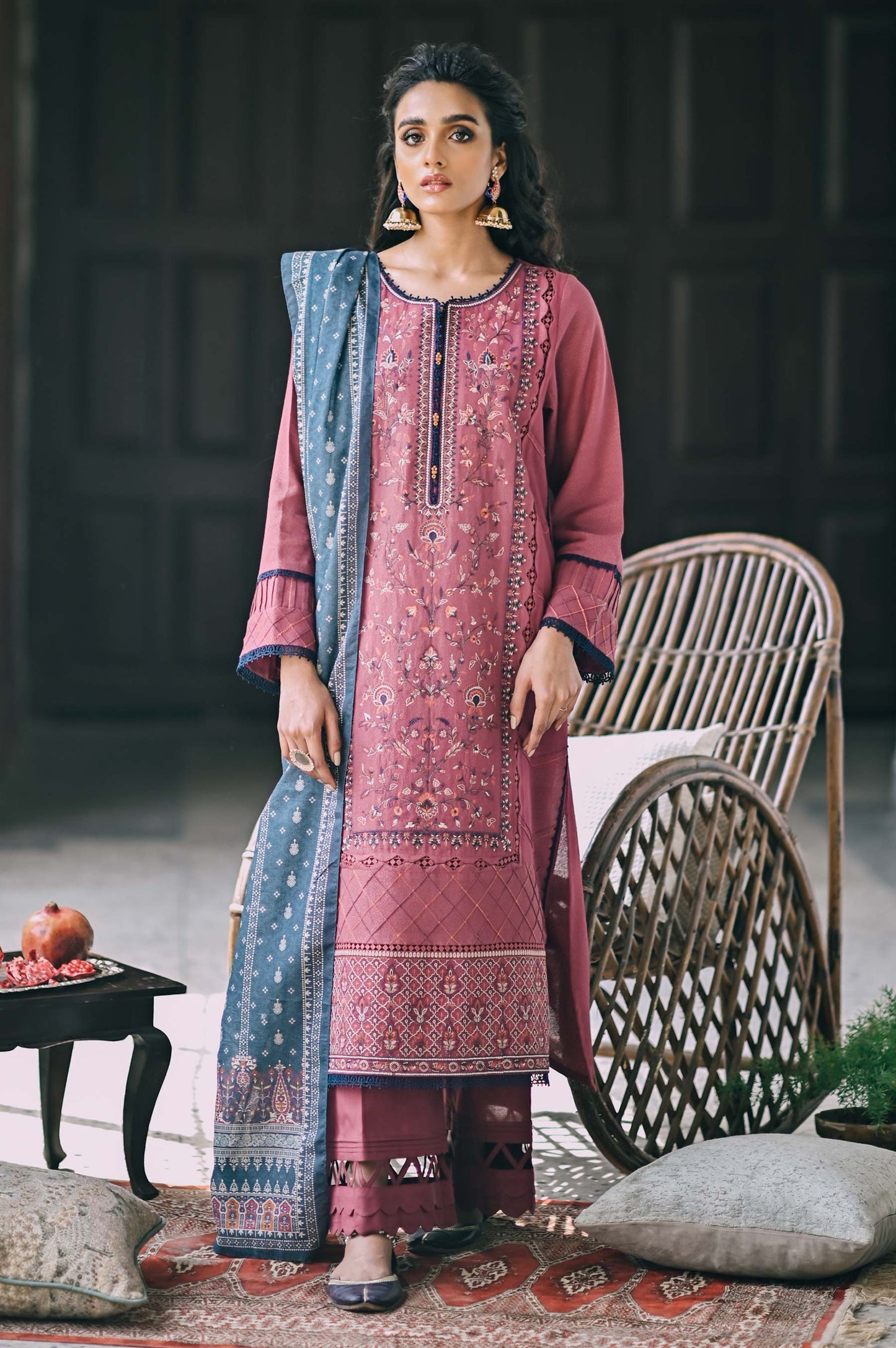 Unstitched 3 Piece Embroidered Karandi Suit