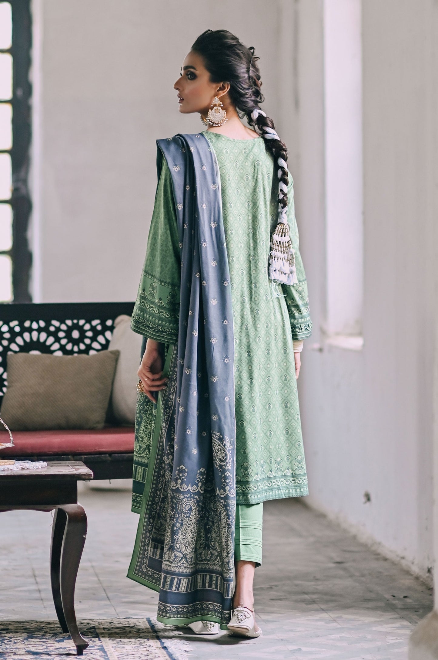Stitched 3 Piece Embroidered Linen Viscose Suit