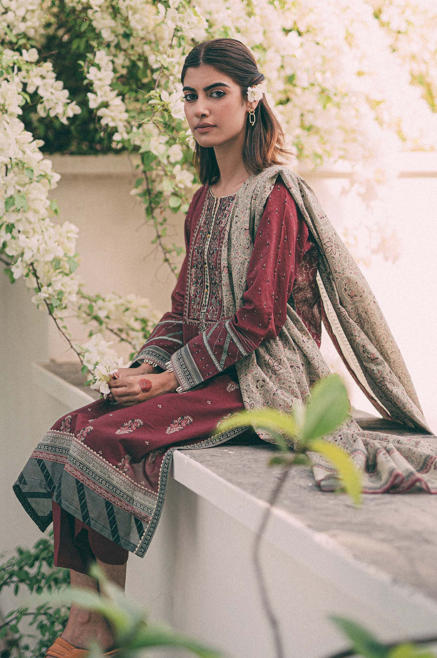 Stitched 3 Piece Embroidered Slub Lawn Suit
