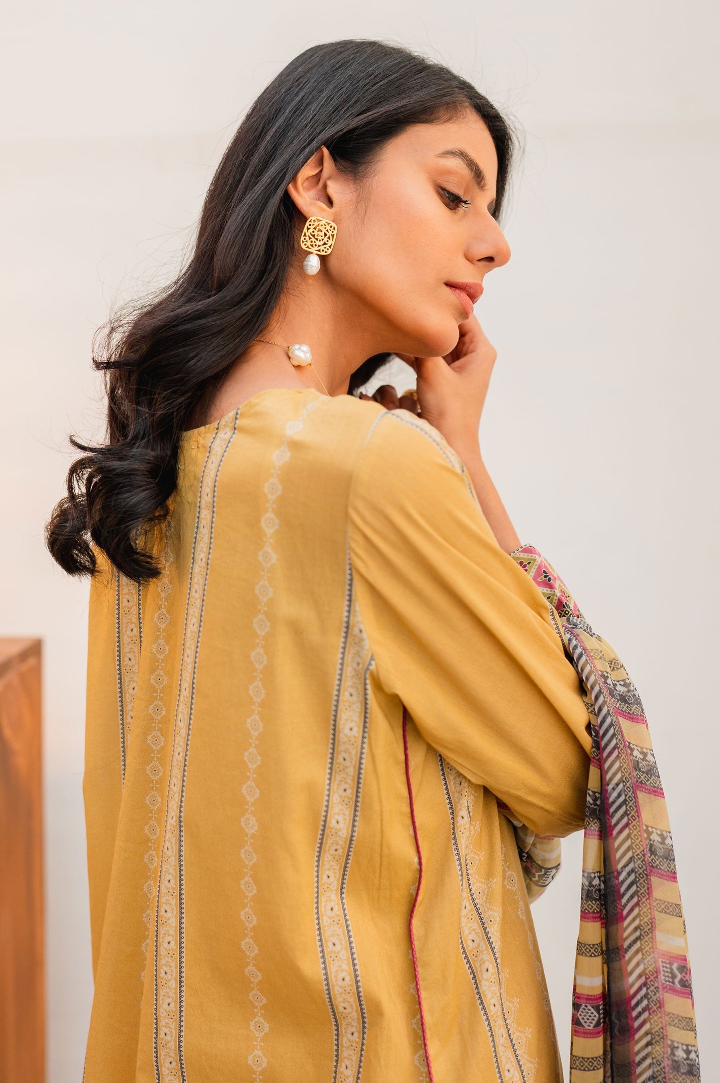 Stitched 3 Piece Embroidered Lawn with Chiffon Suit