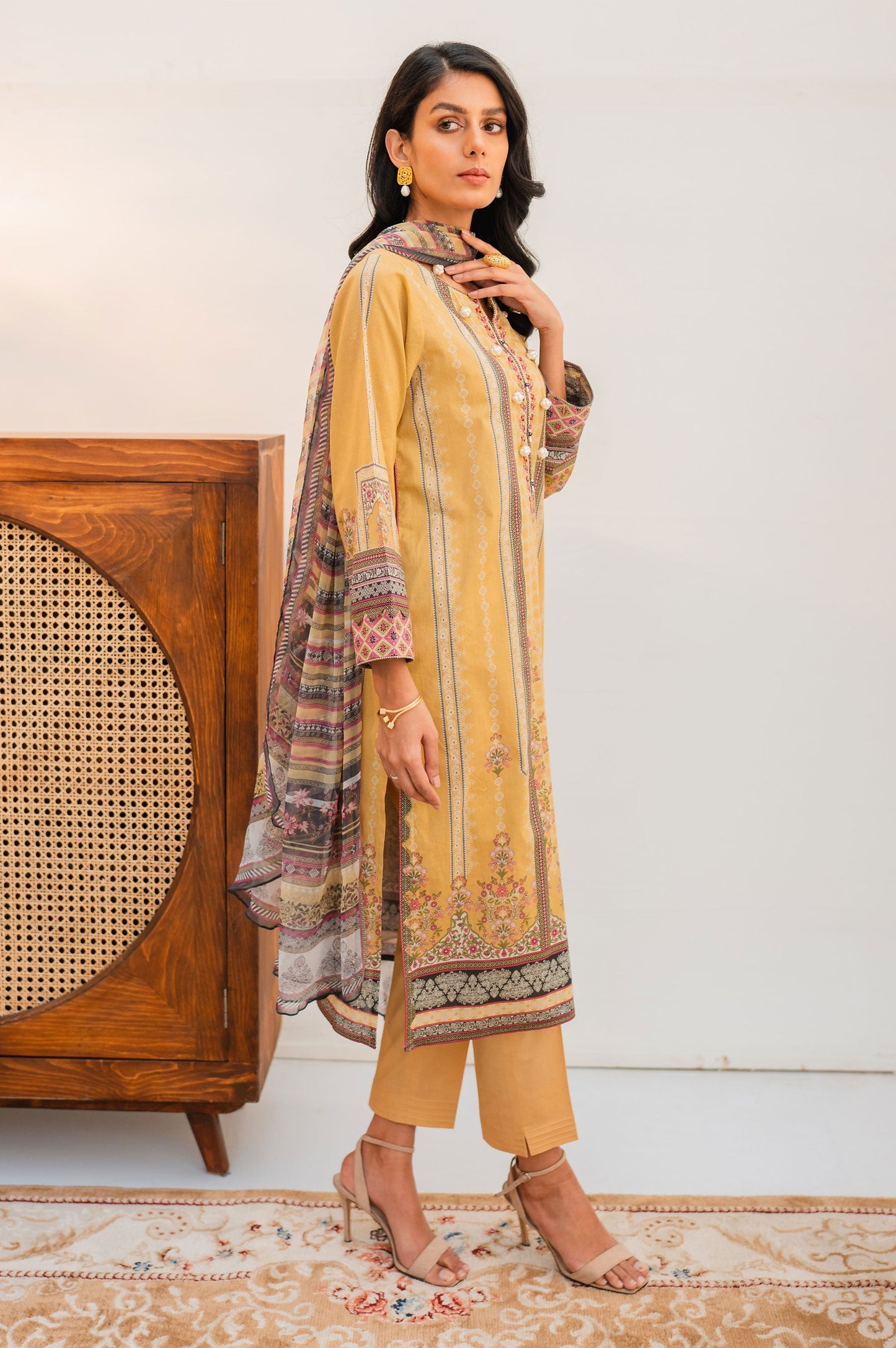 Stitched 3 Piece Embroidered Lawn with Chiffon Suit