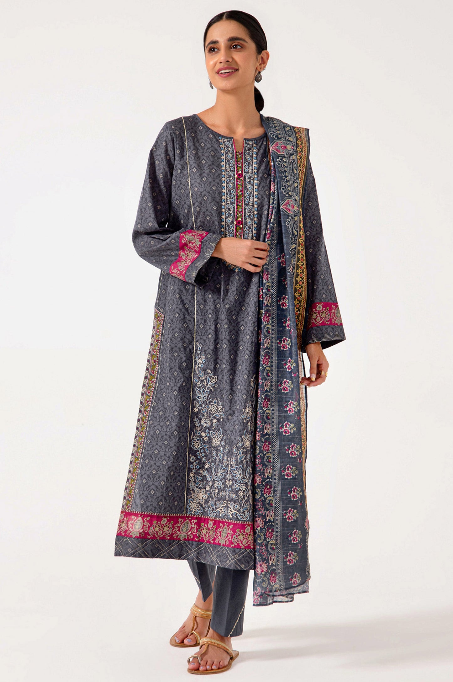Stitched 3 Piece Embroidered Lawn with Sequins Zari Suit