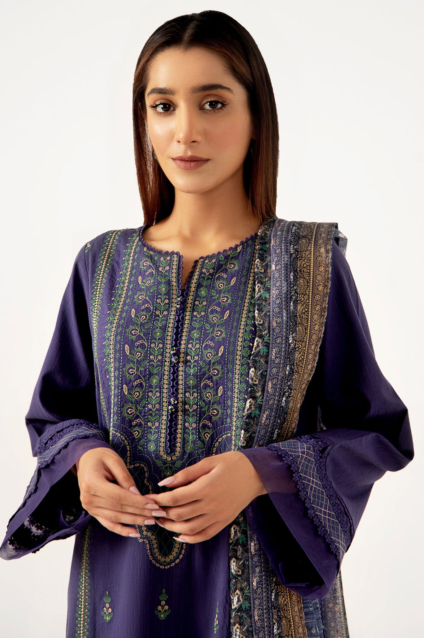 Unstitched 3 Piece Embroidered Doria Lawn Shirt with & Zari Jacquard Dupatta