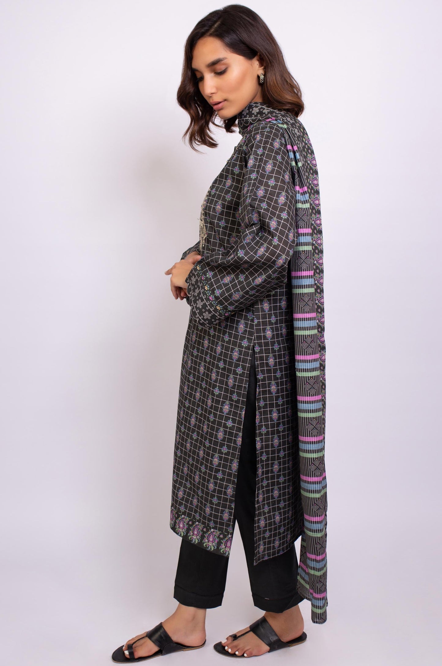 Stitched 3 Piece Embroidered Khaddar Suit