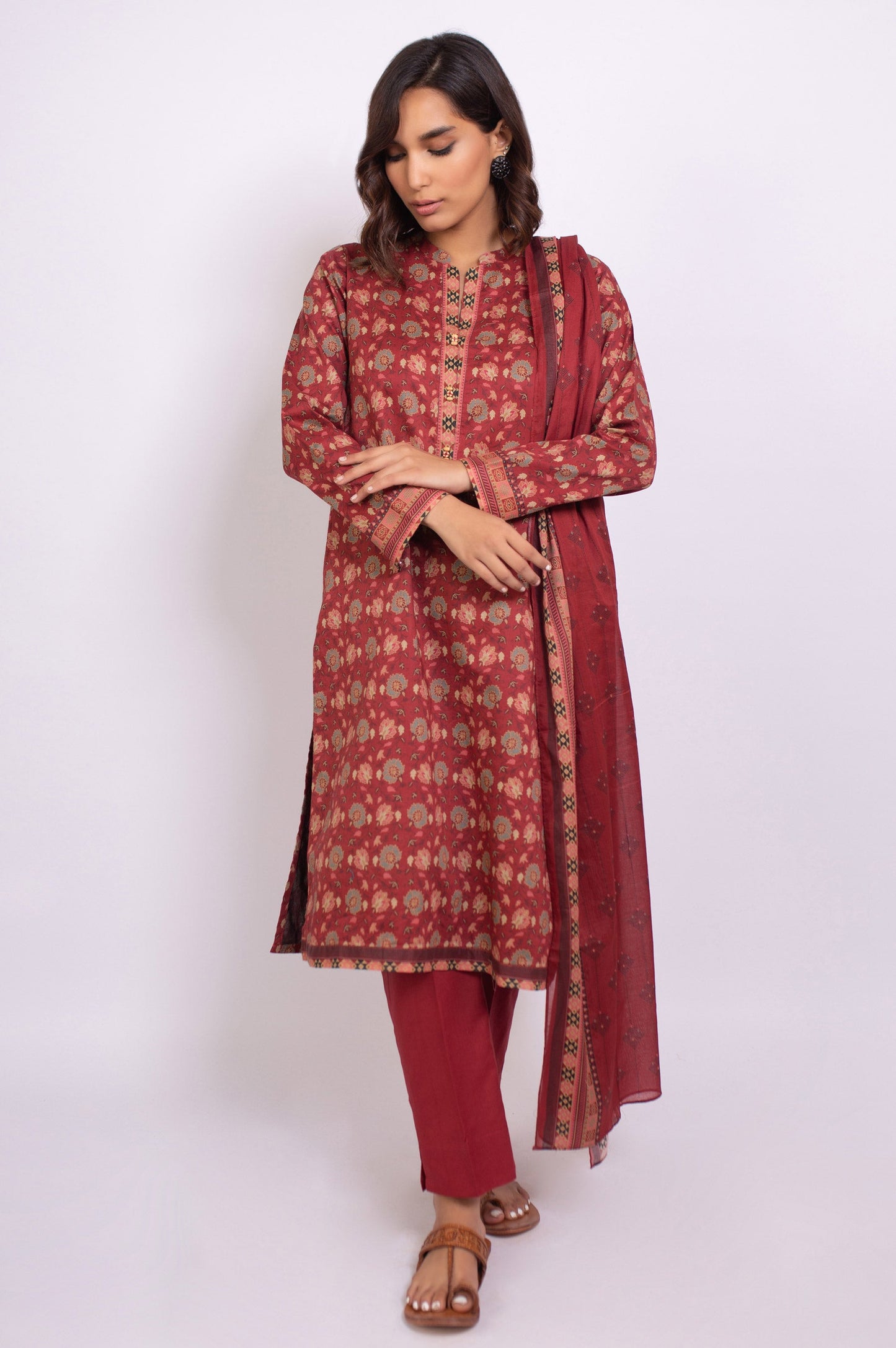 Stitched 3 Piece Printed Khaddar Suit