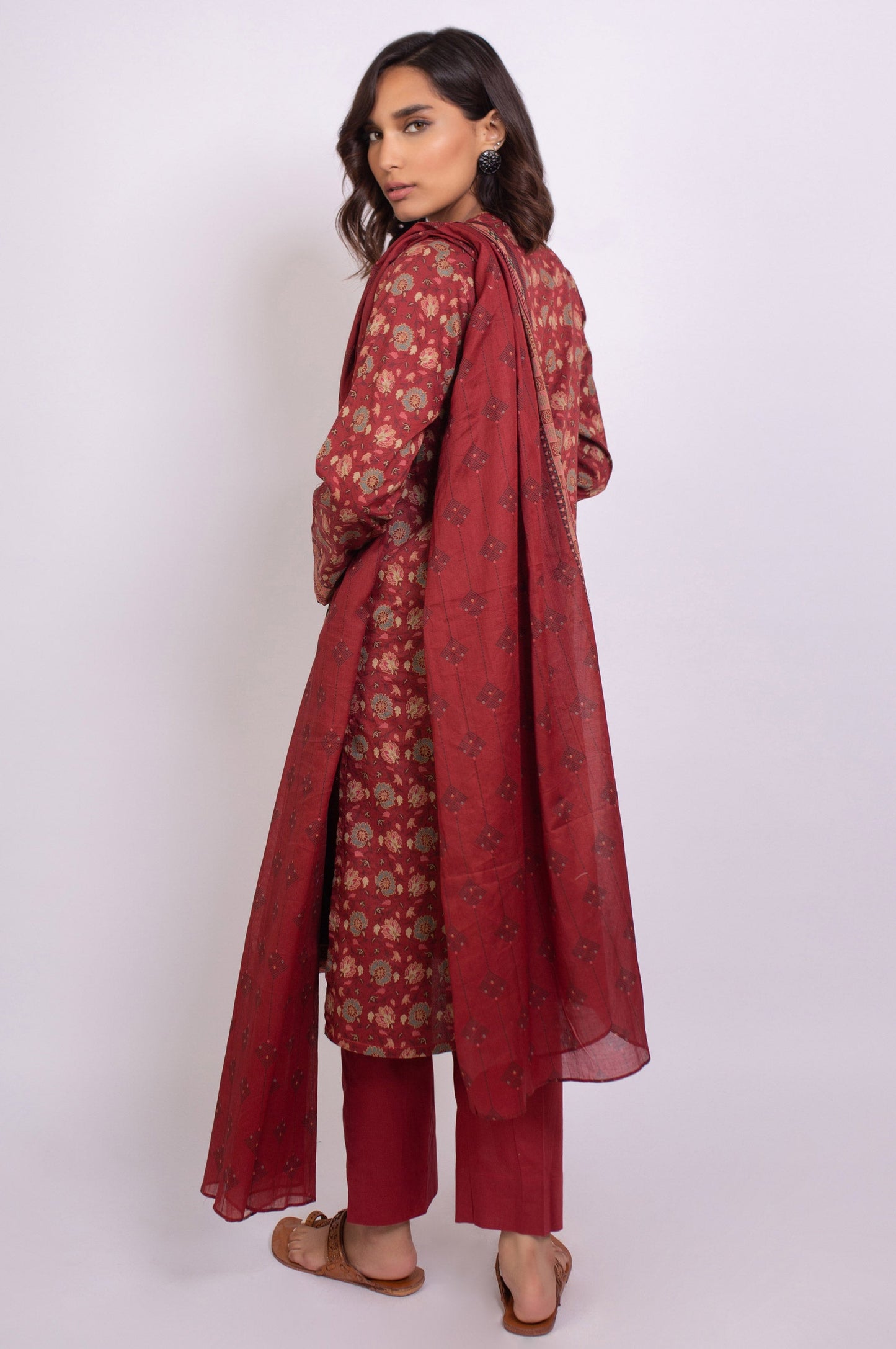 Stitched 3 Piece Printed Khaddar Suit