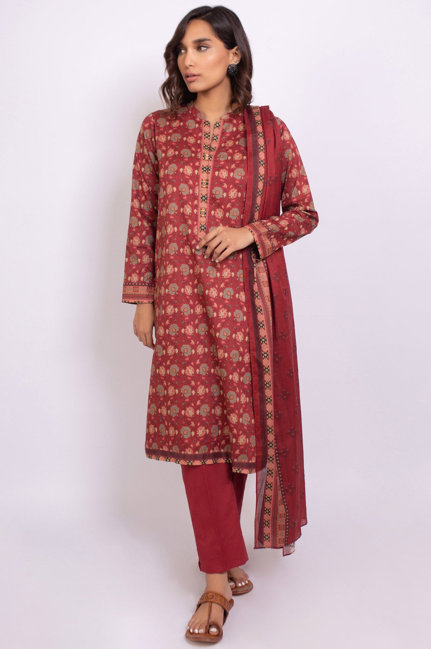 Stitched 3 Piece Printed Khaddar Suit