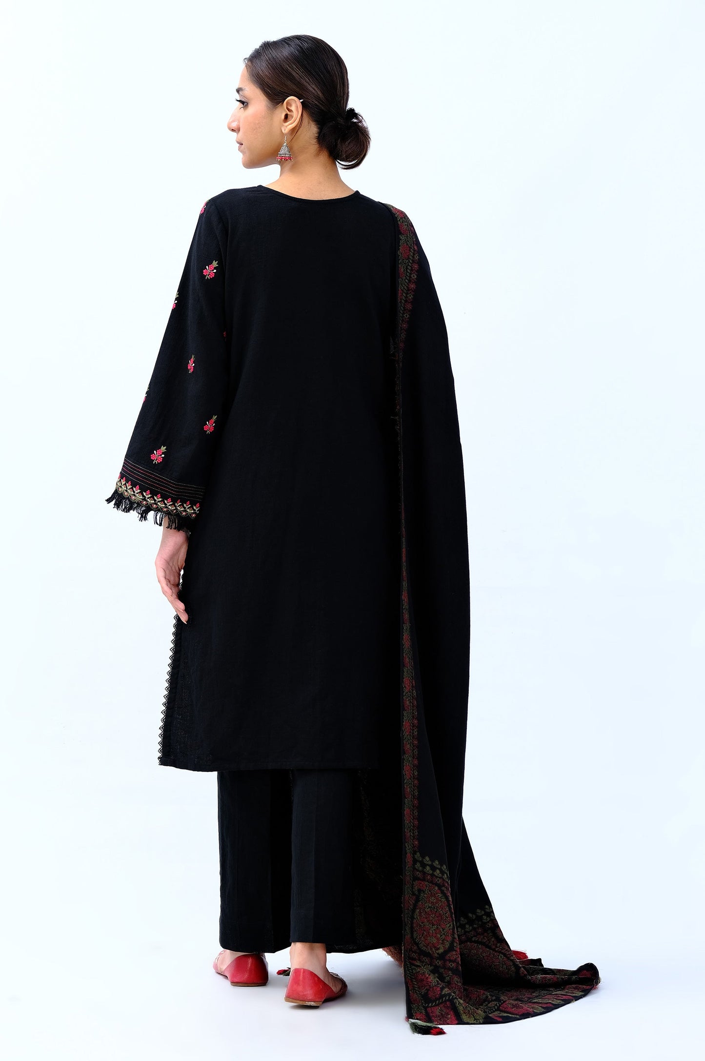 Stitched 3 Piece Embroidered Khaddar Suit