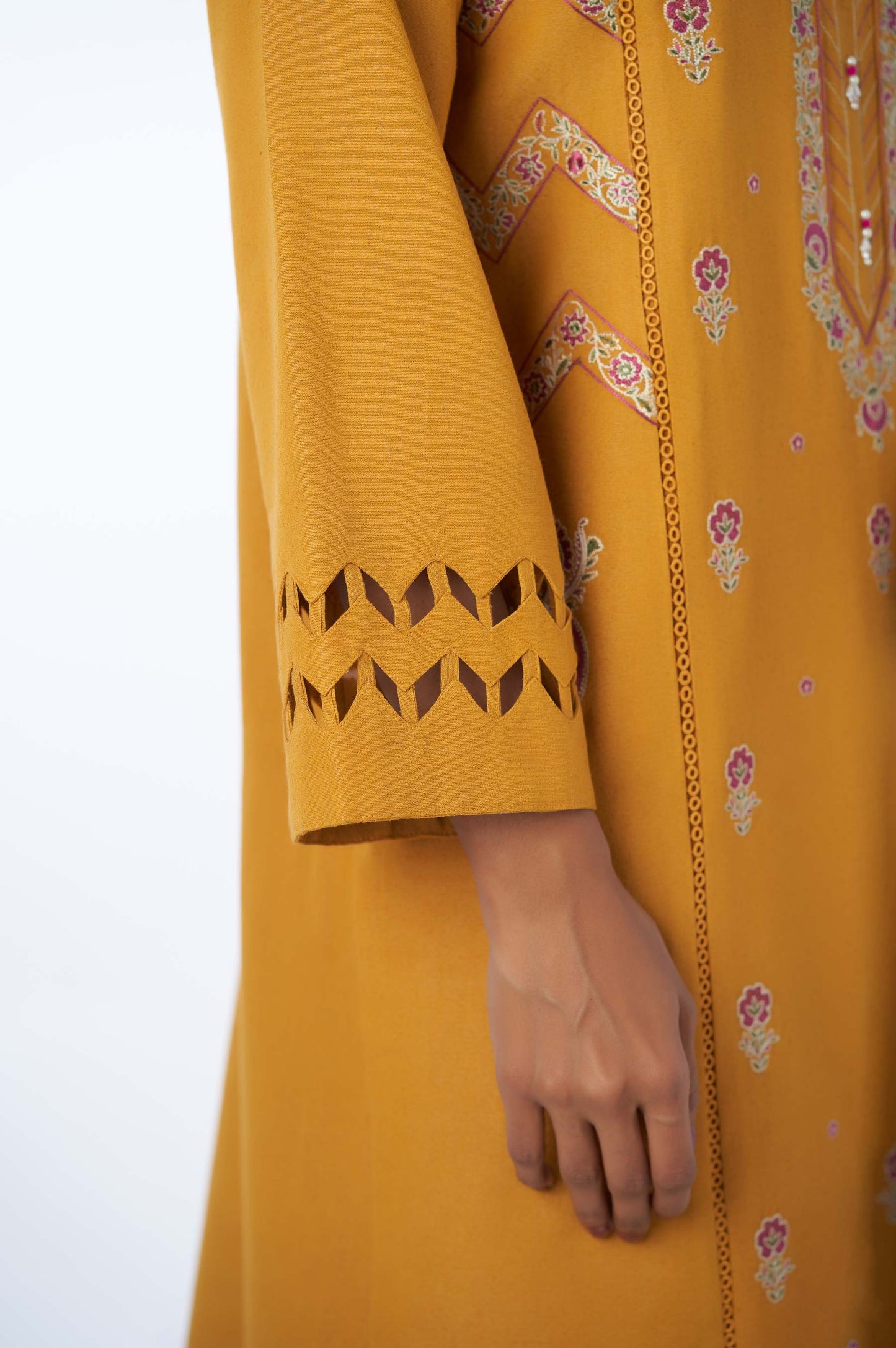 Stitched 3 Pieces Karandi Suit