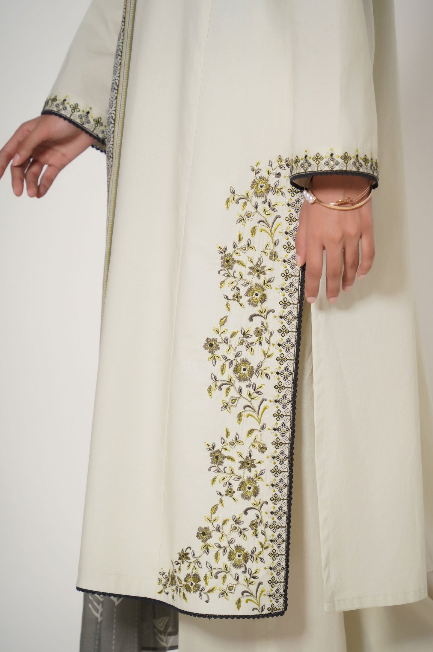 Stitched 3 Piece Embroidered Slub Cambric Suit