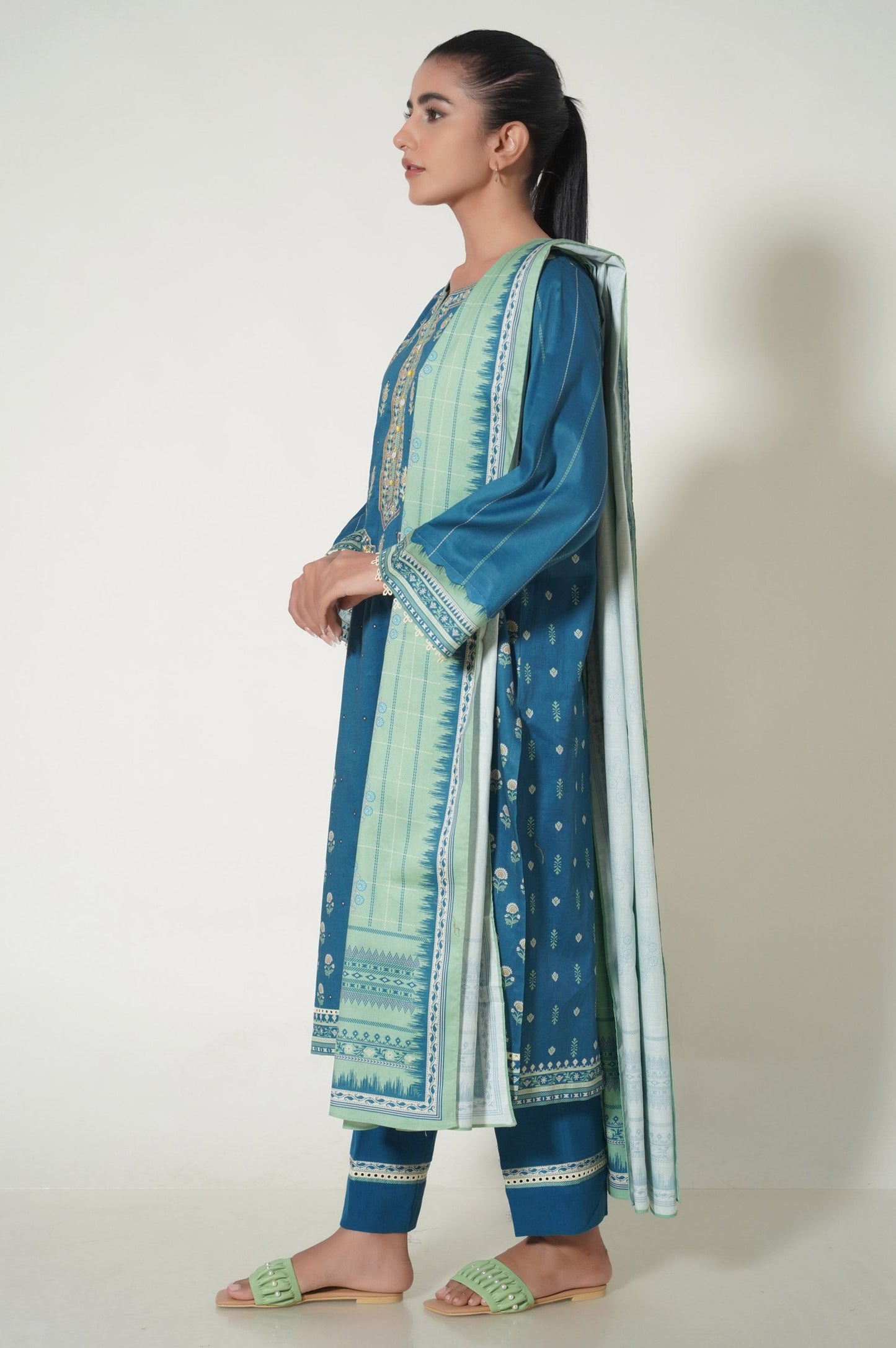 Unstitched 3 Piece Embroidered Cottel Suit