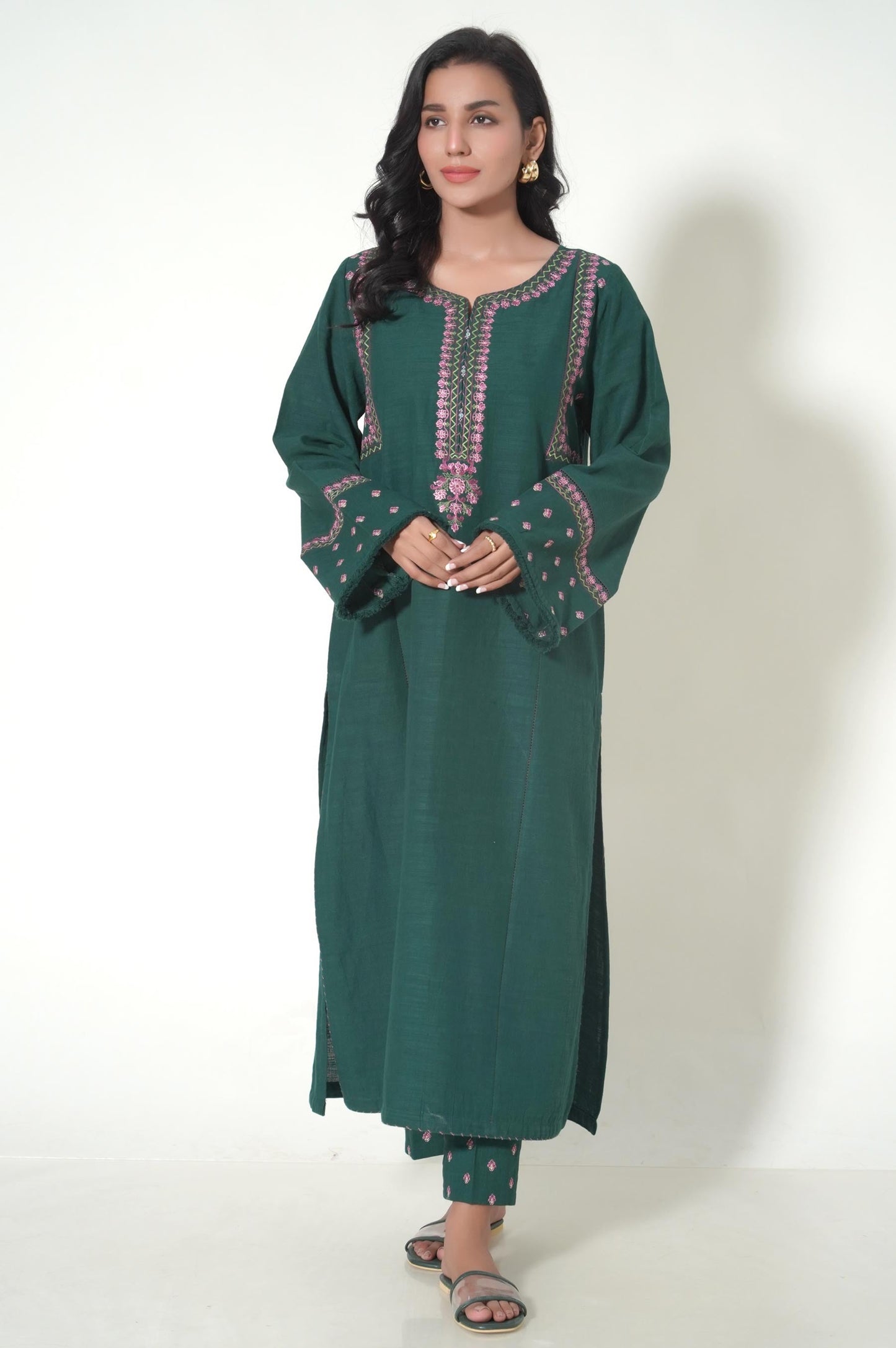 Unstitched 3 Piece Embroidered Khaddar Suit